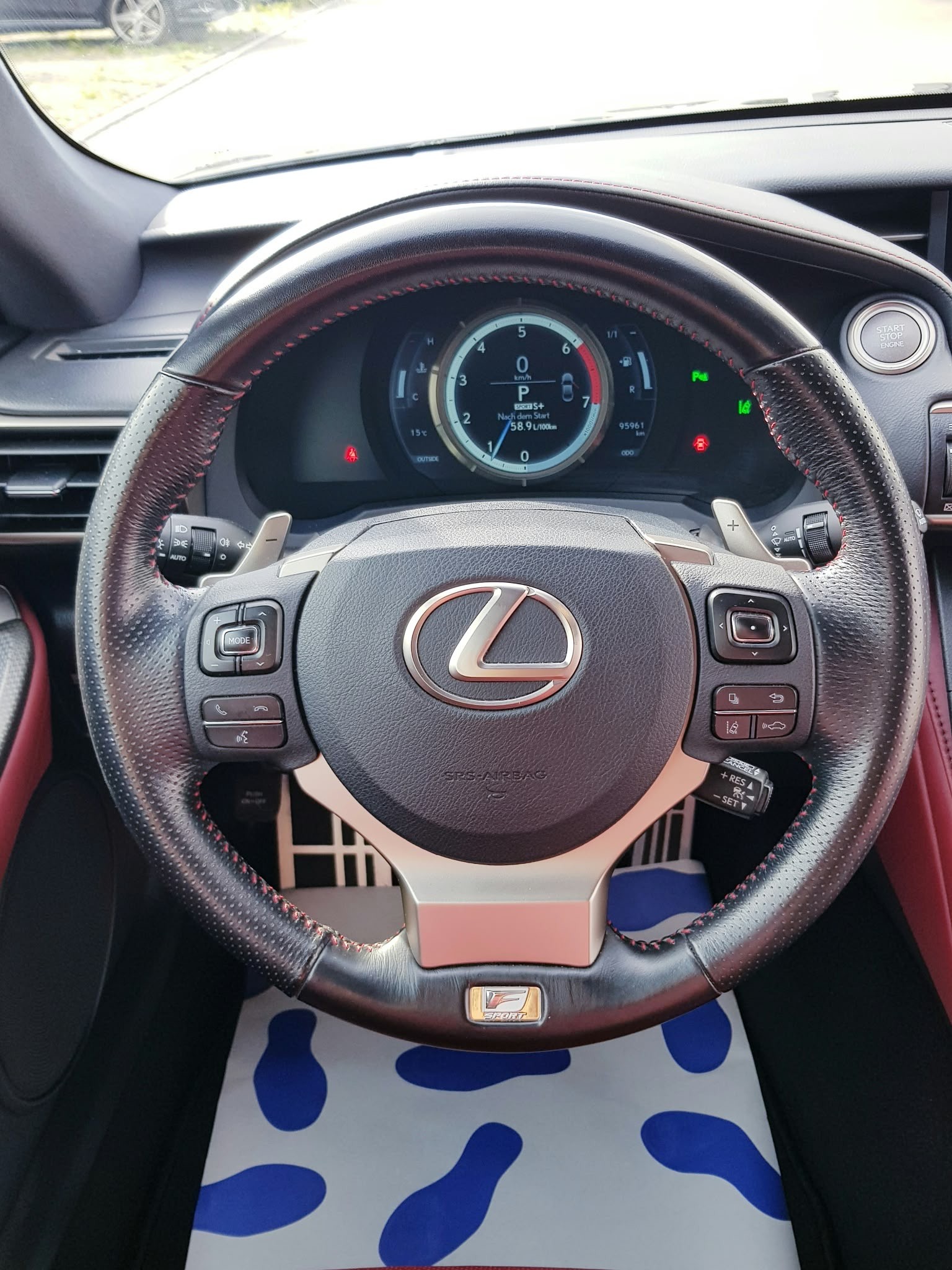 LEXUS RC 200t excellence Automatic-image-10