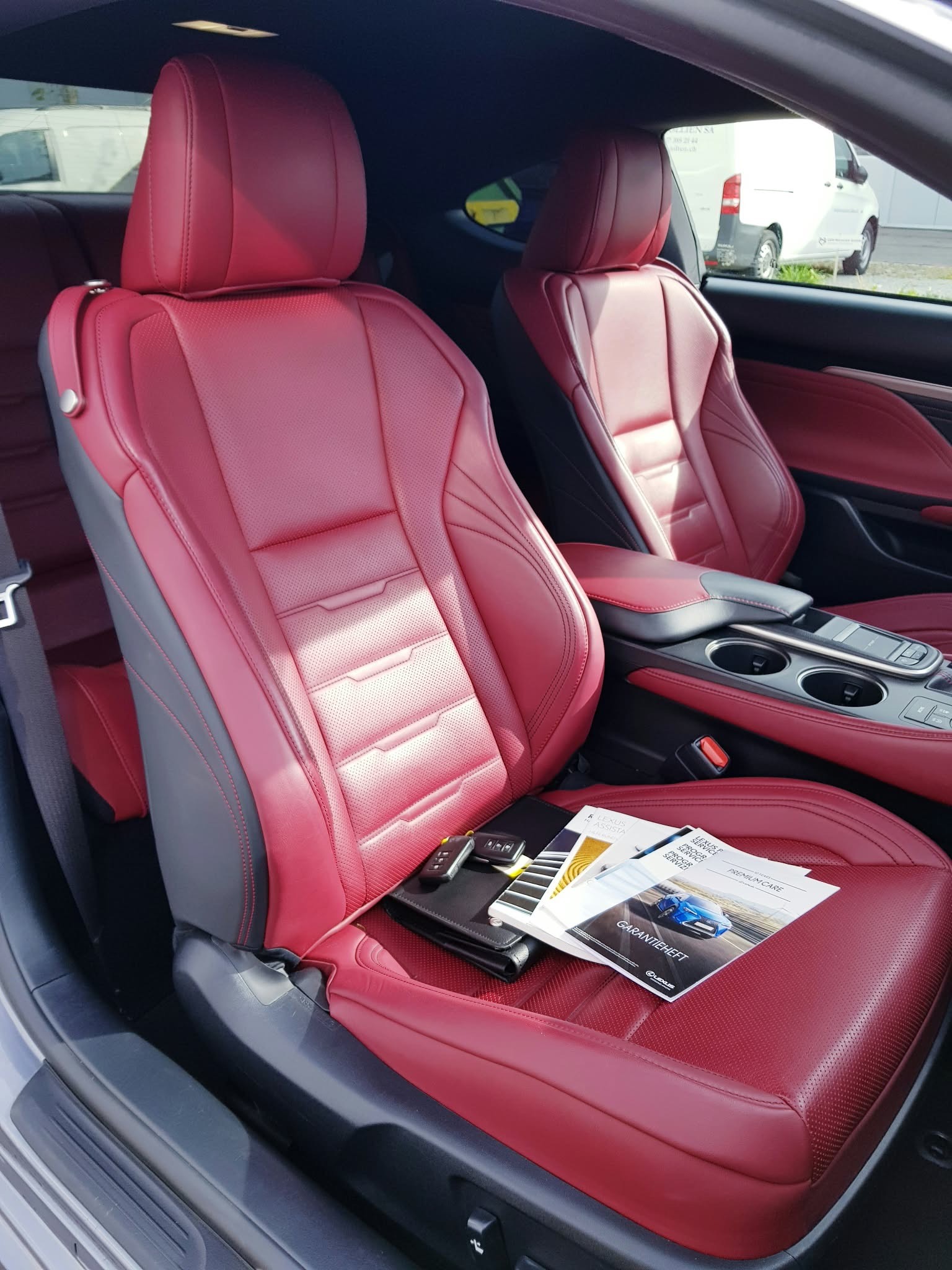 LEXUS RC 200t excellence Automatic-image-8