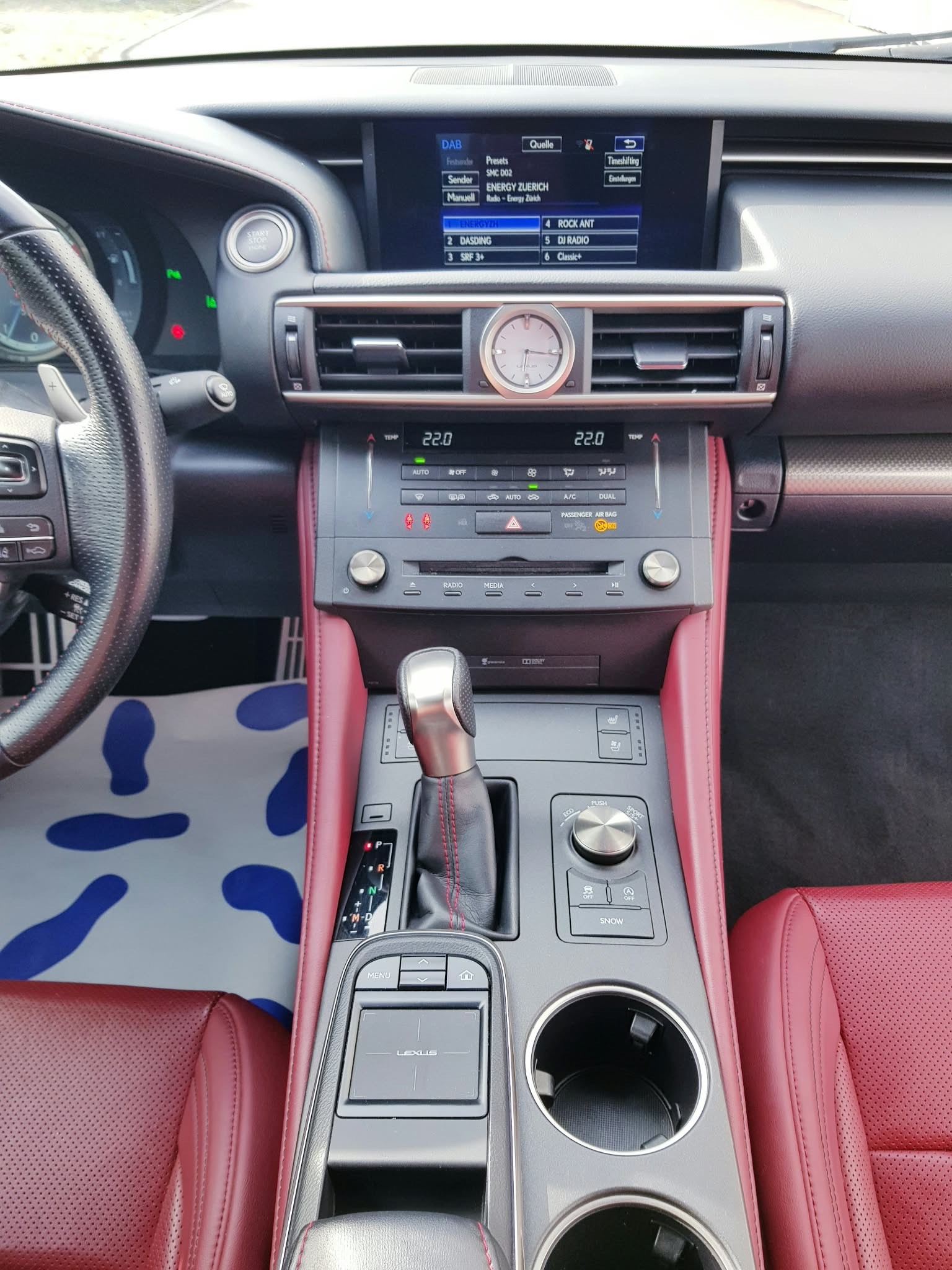 LEXUS RC 200t excellence Automatic-image-11