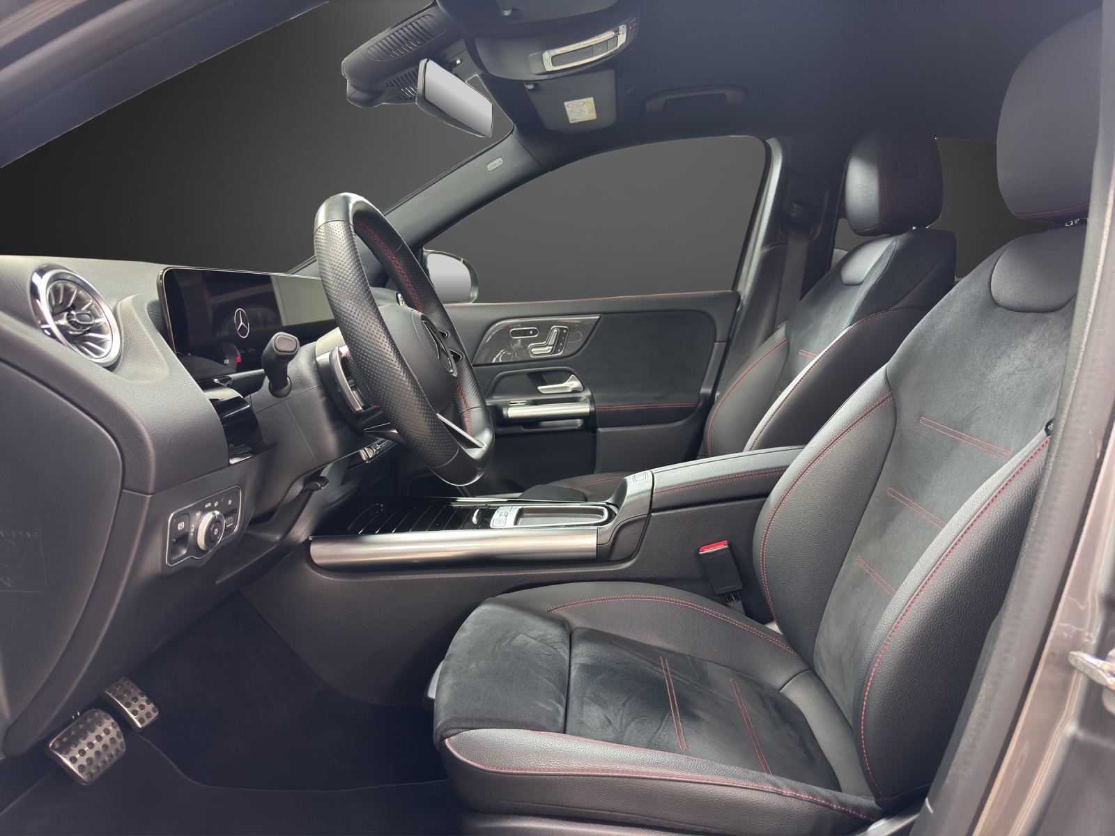 MERCEDES-BENZ GLA 220d 4Matic 8G-DCT-image-9