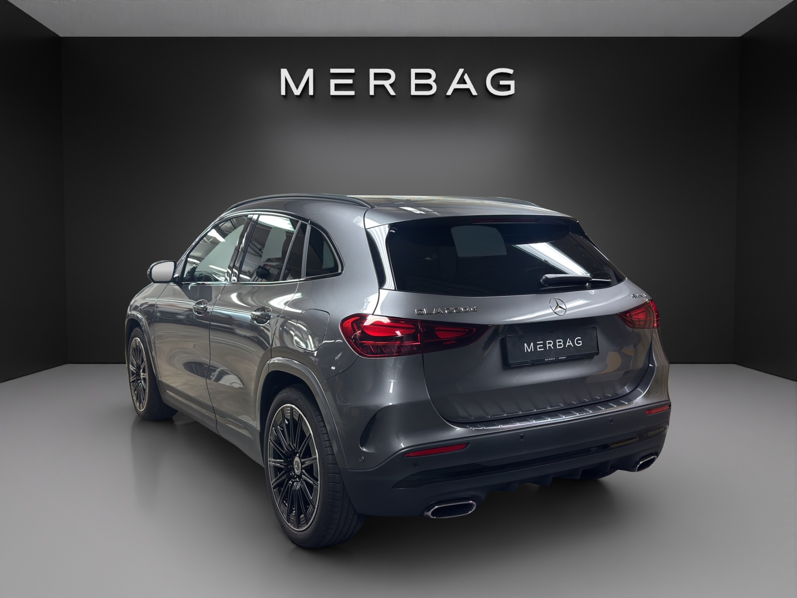 MERCEDES-BENZ GLA 220d 4Matic 8G-DCT-image-2