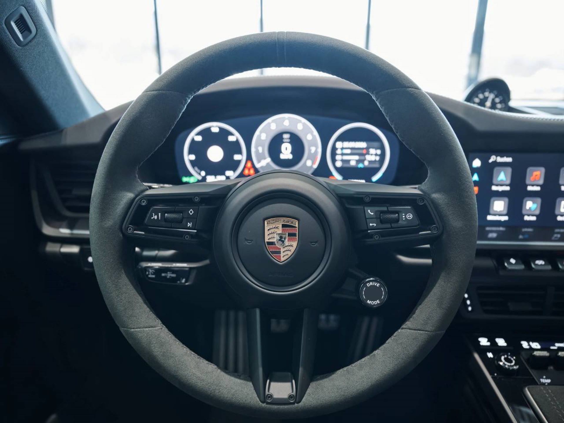 PORSCHE 911 Carrera T-image-12