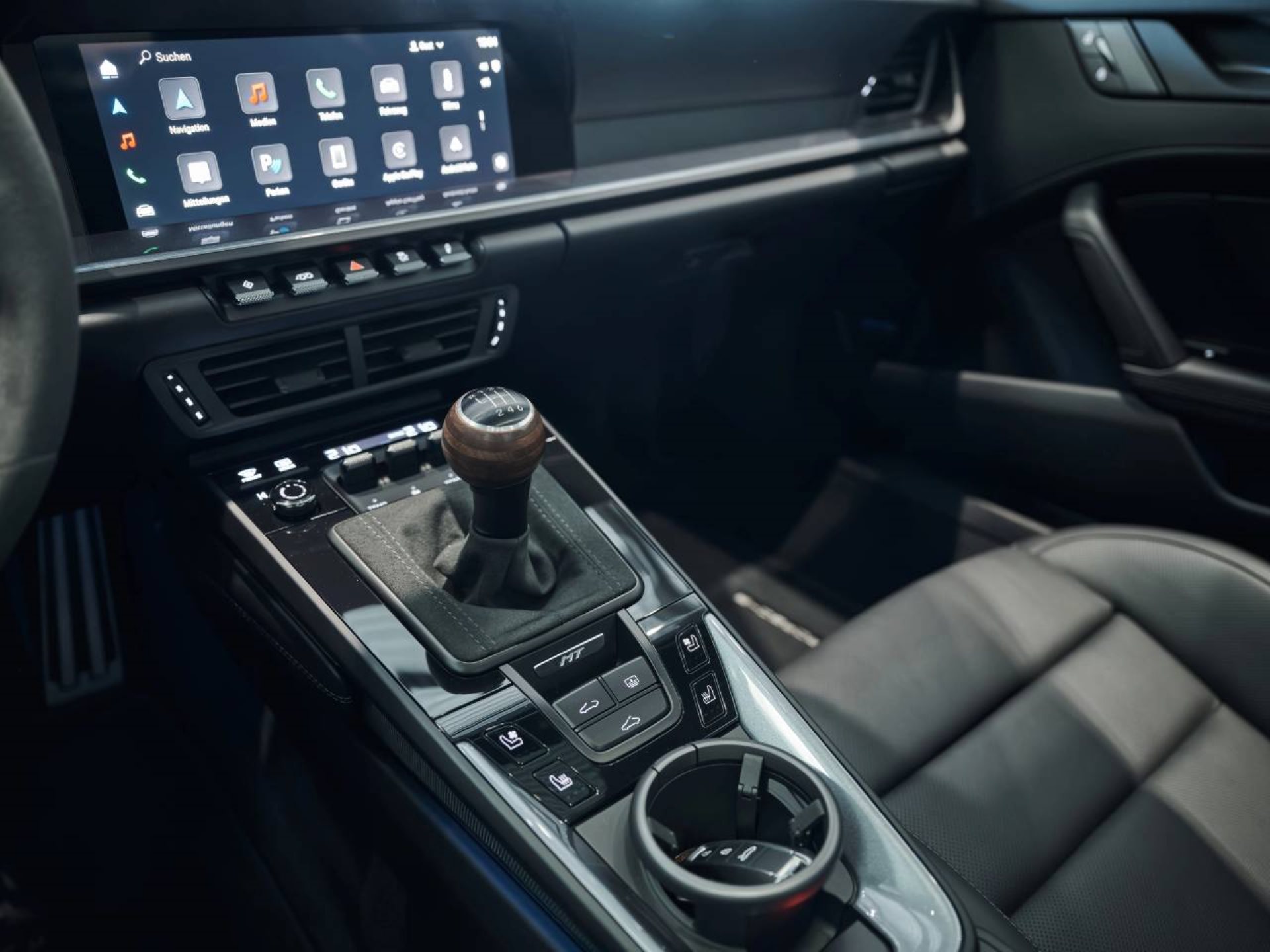 PORSCHE 911 Carrera T-image-15