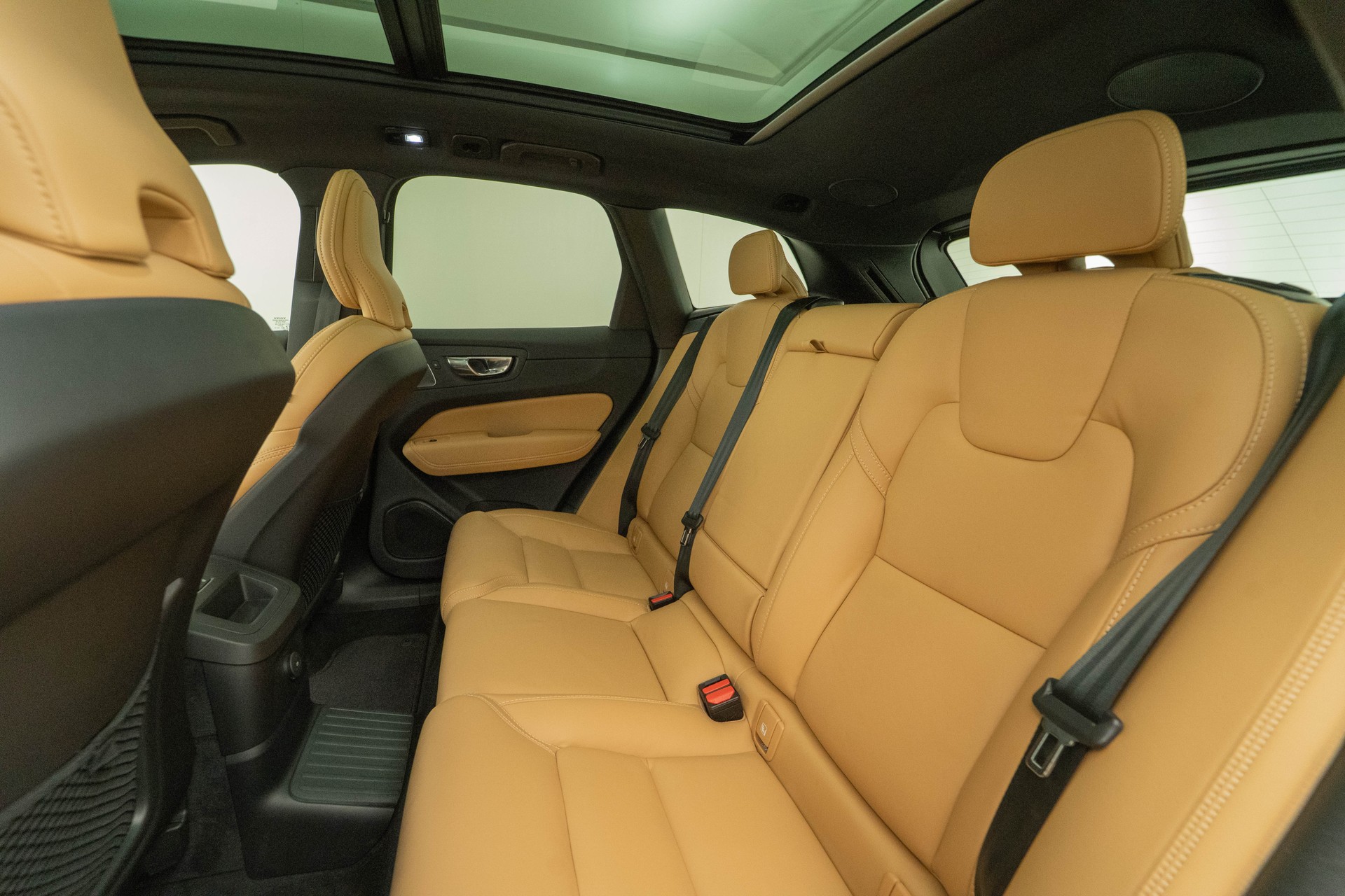 VOLVO XC60 2.0 T8 TE Inscription eAWD-image-8