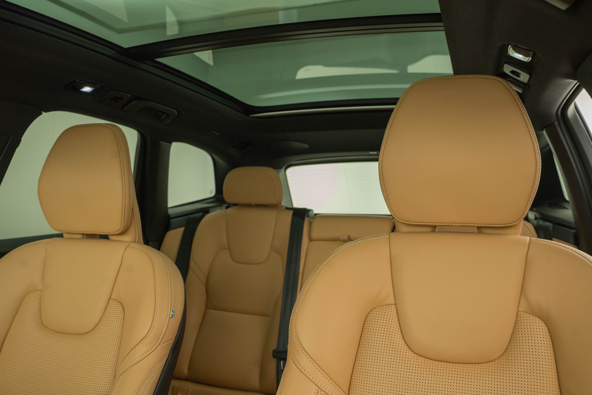 VOLVO XC60 2.0 T8 TE Inscription eAWD-image-9