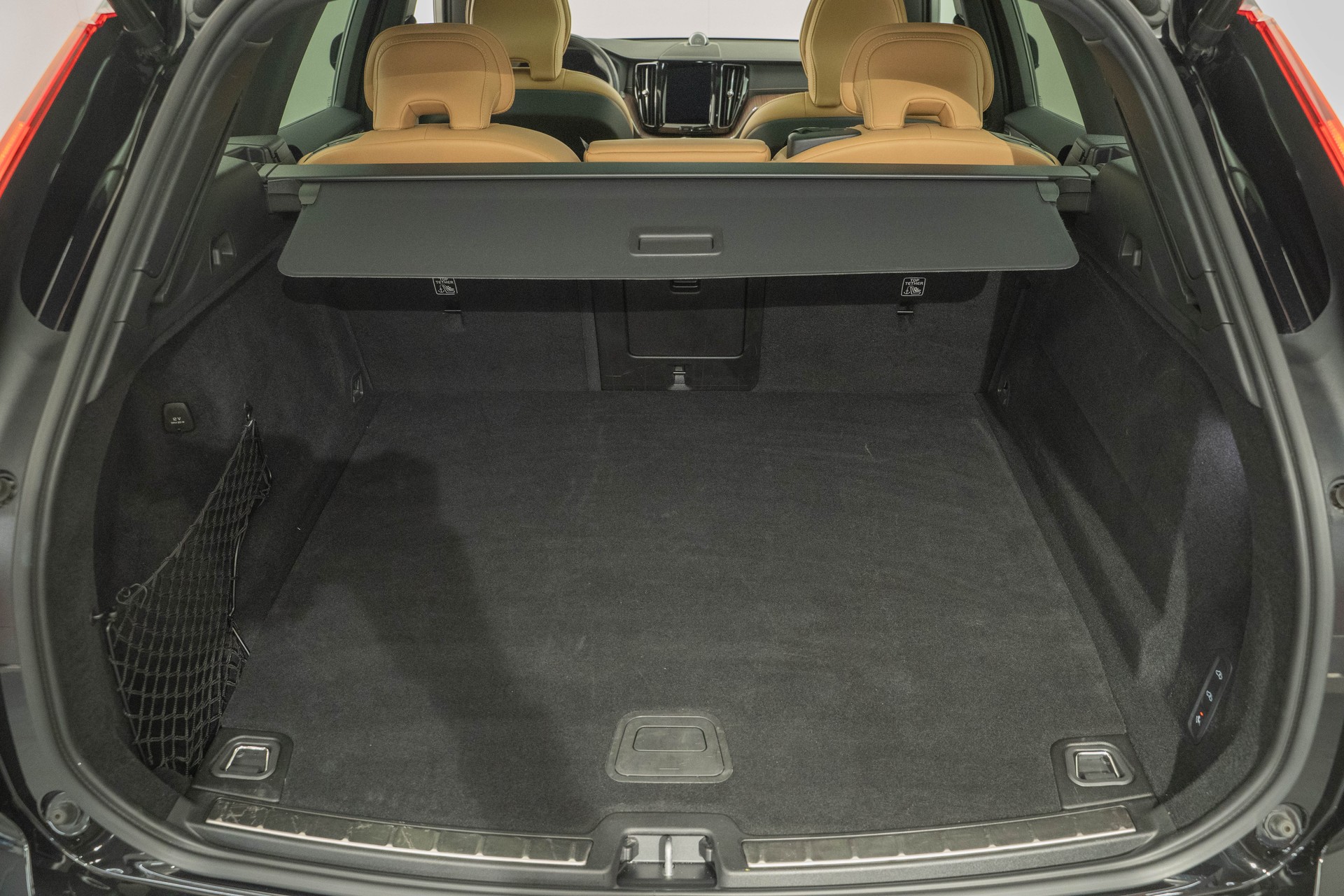 VOLVO XC60 2.0 T8 TE Inscription eAWD-image-4