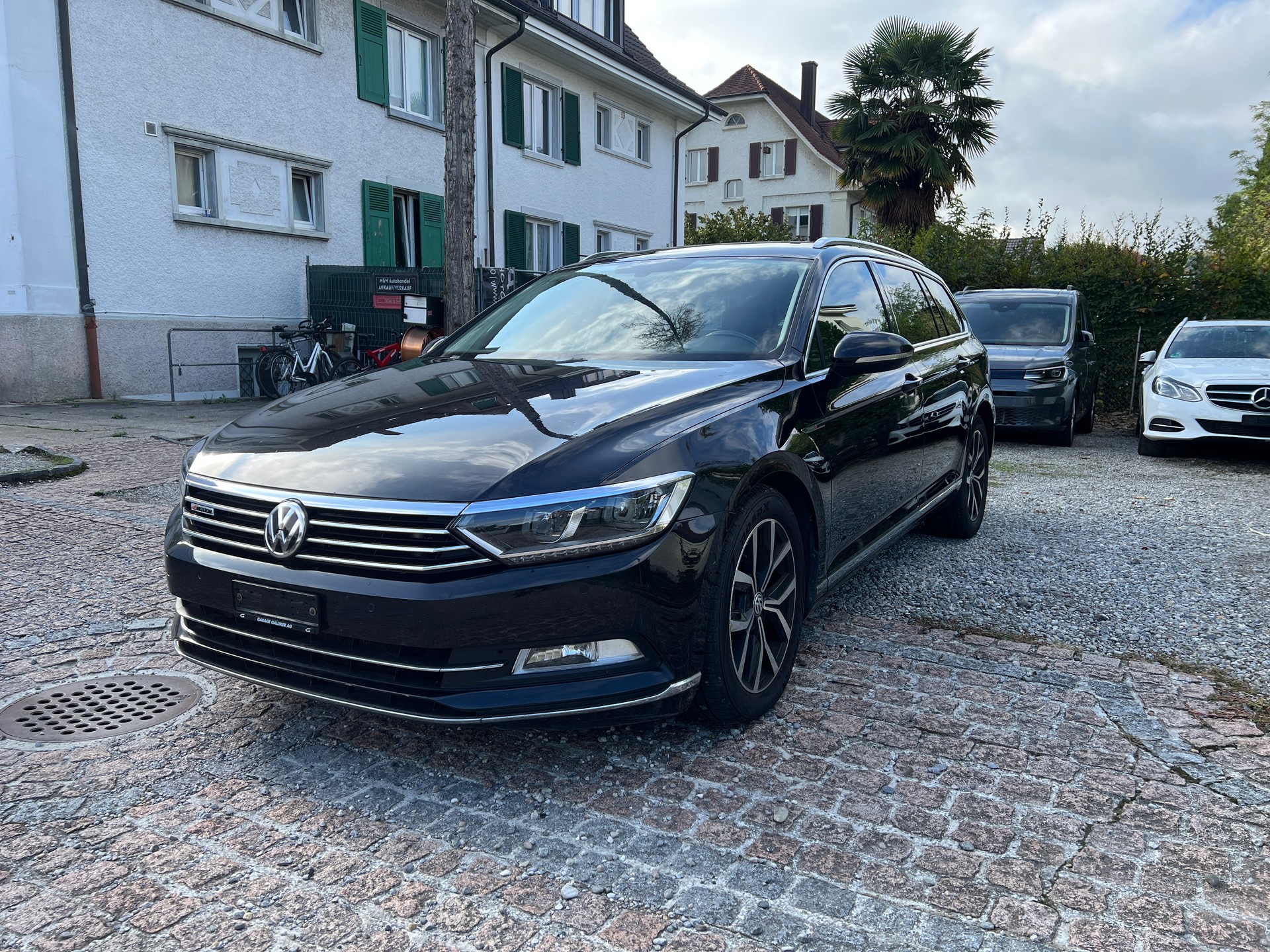 VW Passat Variant 2.0 TDI BMT High. DSG 4Motion Frisch ab MFK-image-2