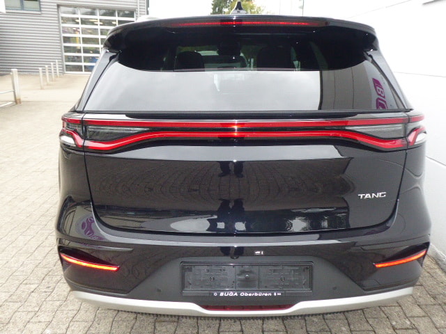 BYD FLAGSHIP 7 Sitze 4x4-image-3