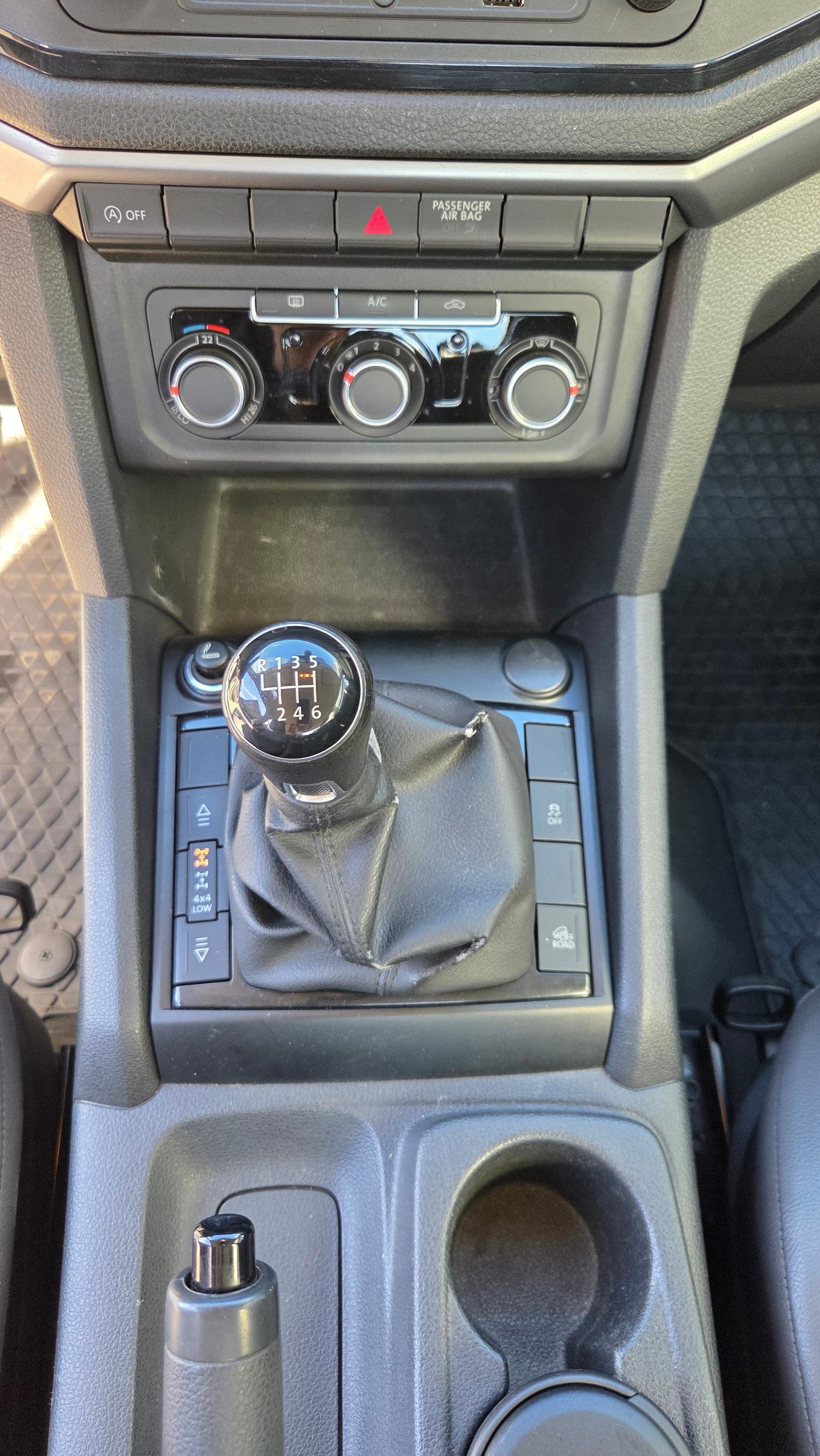 VW Amarok 3.0TDI Trendline 4Motion-image-13