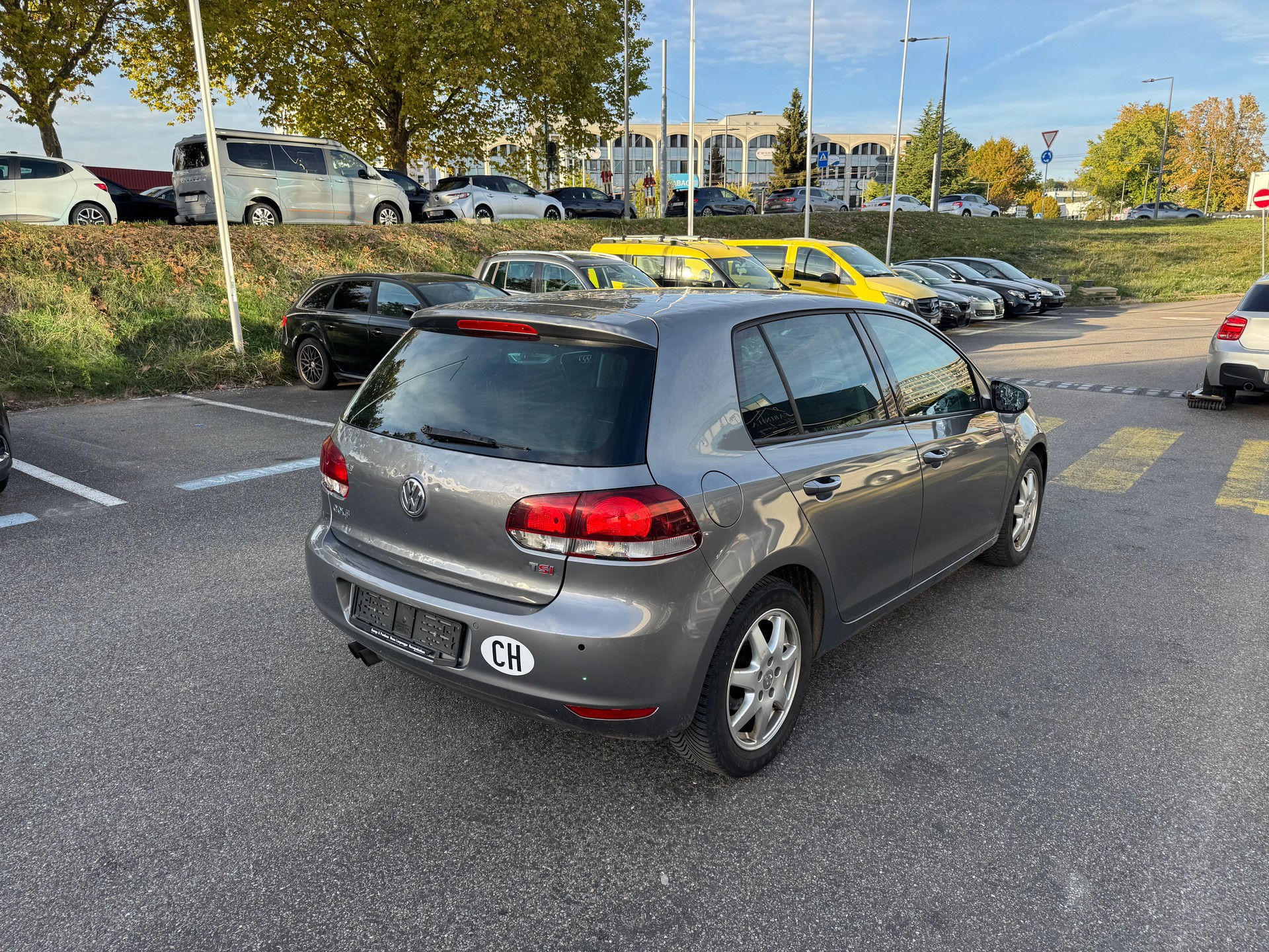 VW Golf 1.4 TSI Highline DSG-image-7
