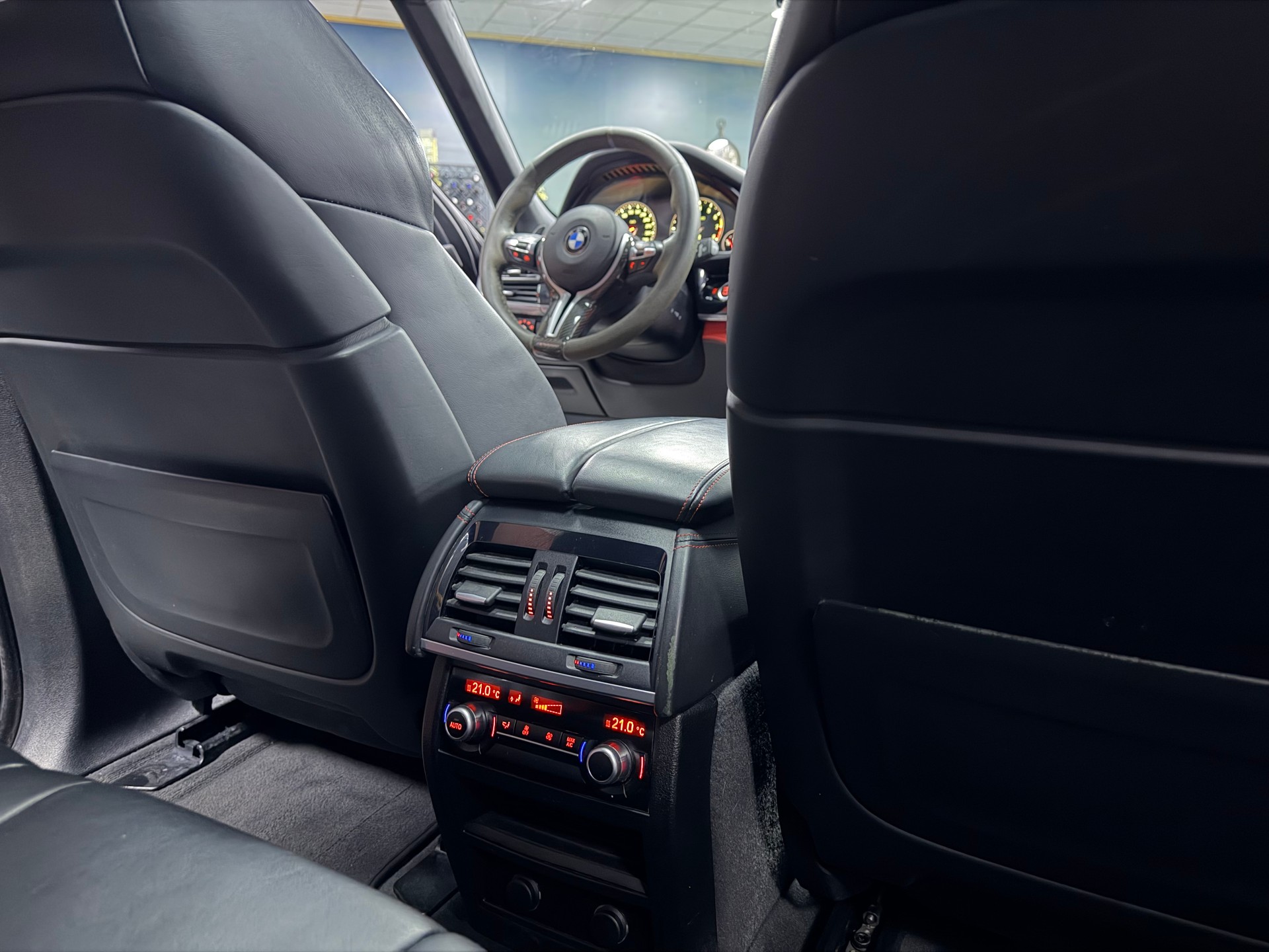 BMW X5M Edition Black Fire Steptronic-image-23