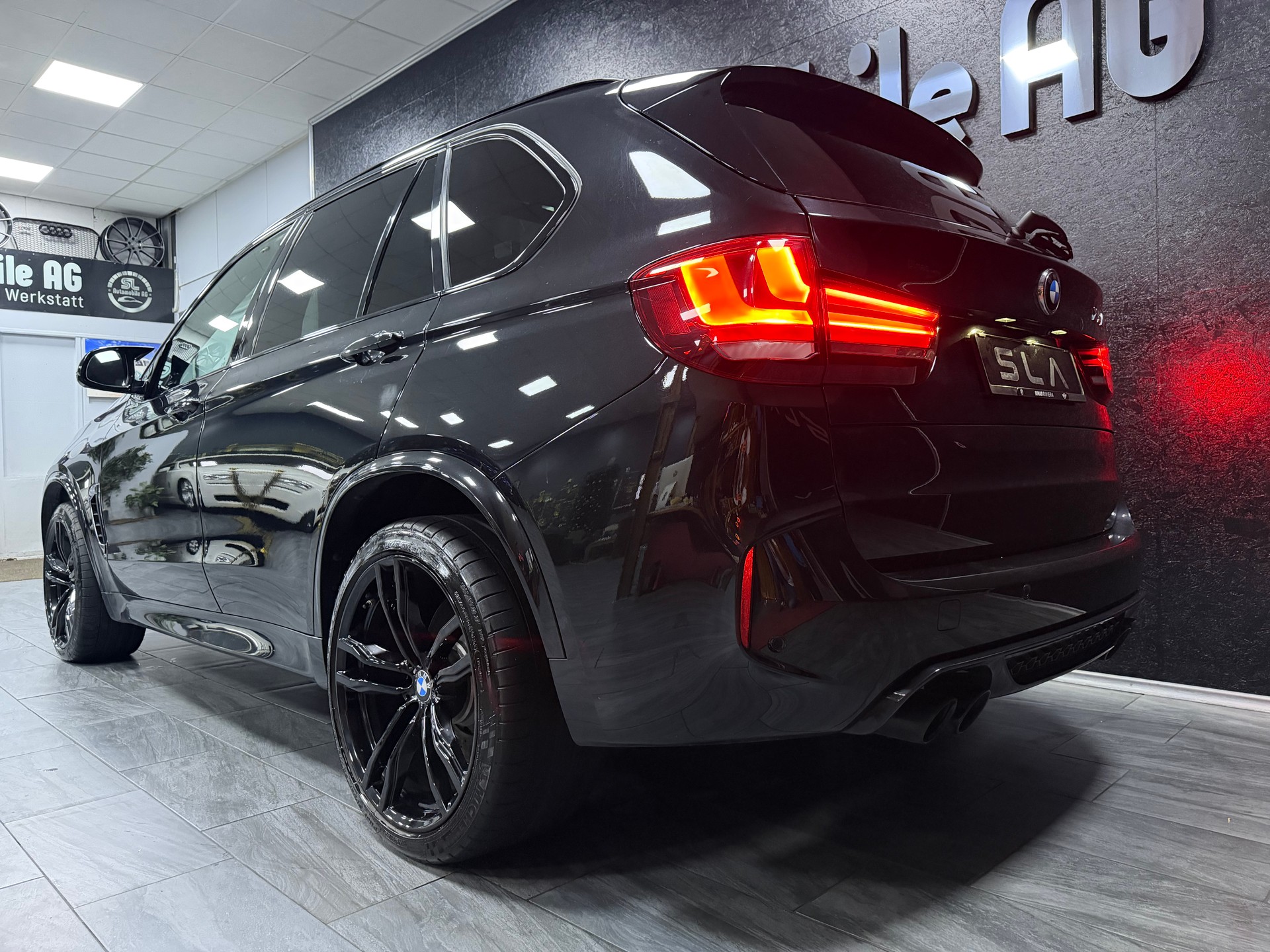 BMW X5M Edition Black Fire Steptronic-image-7