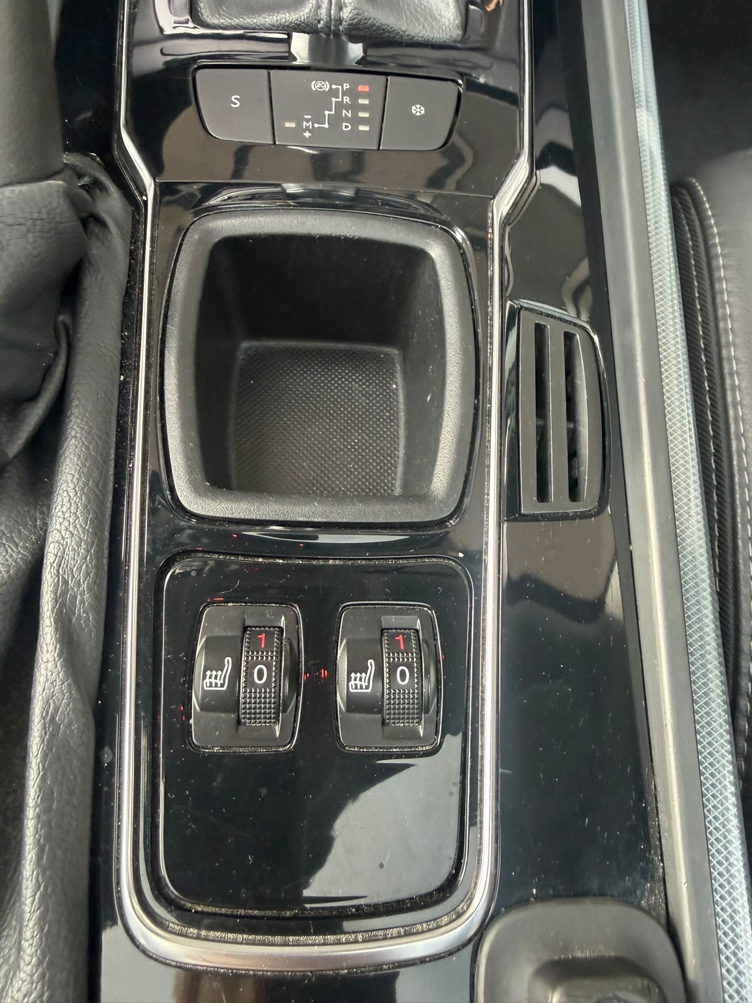 PEUGEOT 508 SW 1.6 16V T Active Automatic-image-10