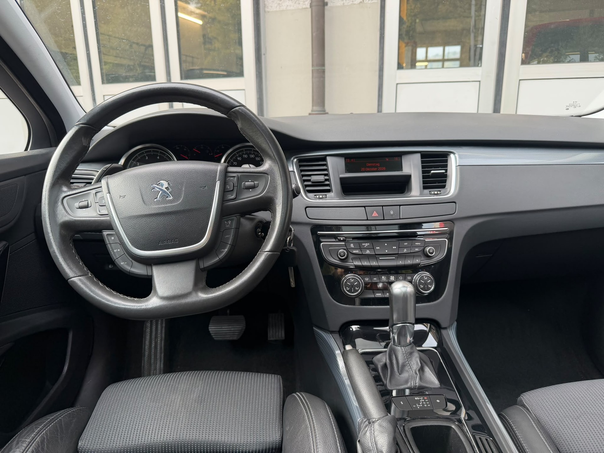 PEUGEOT 508 SW 1.6 16V T Active Automatic-image-7