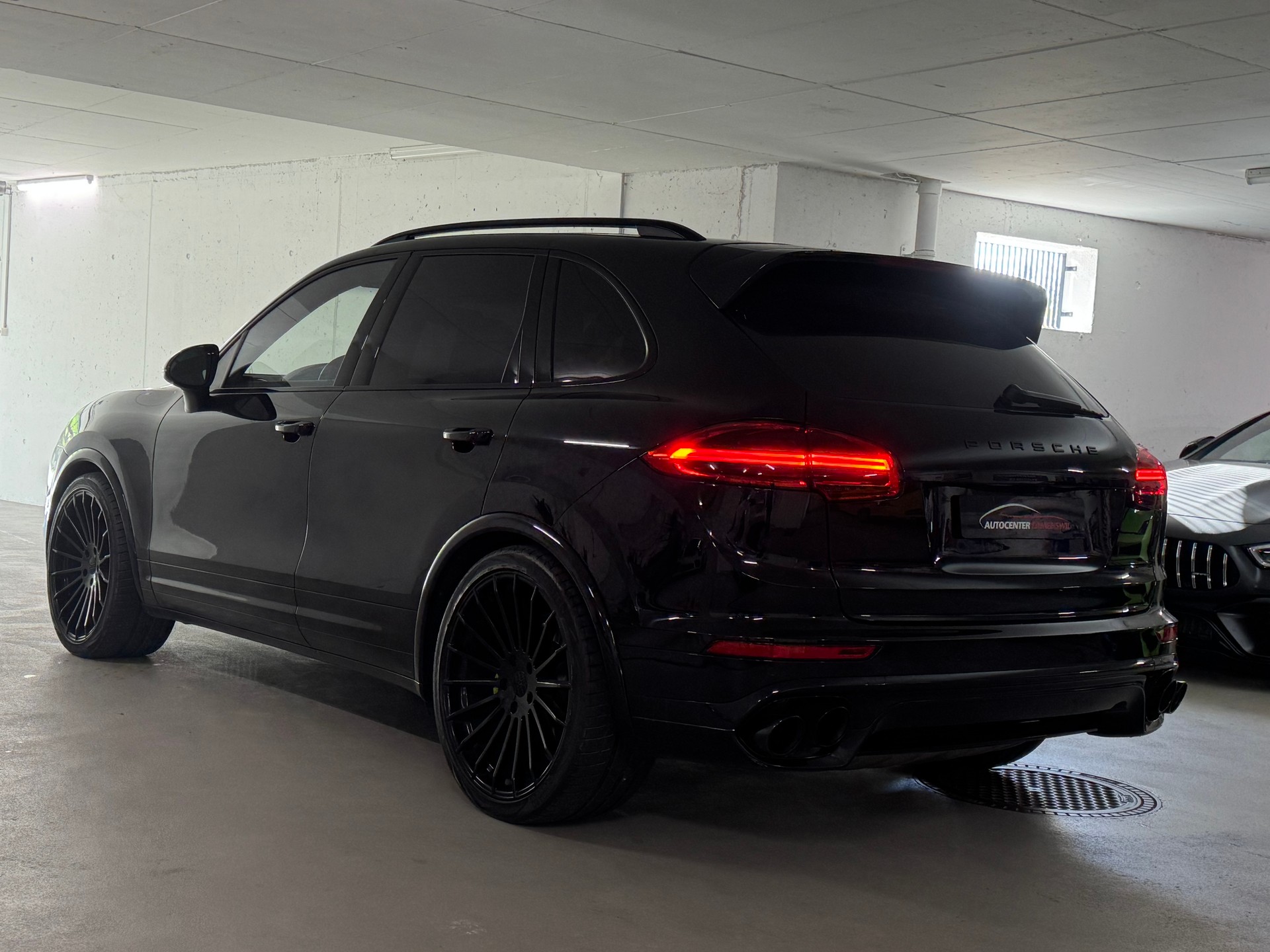 PORSCHE Cayenne S Diesel-image-4