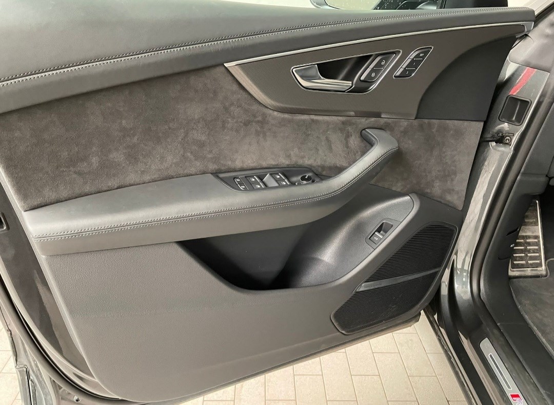 AUDI RSQ8 KERAMIK-CARBONPAKET-image-12
