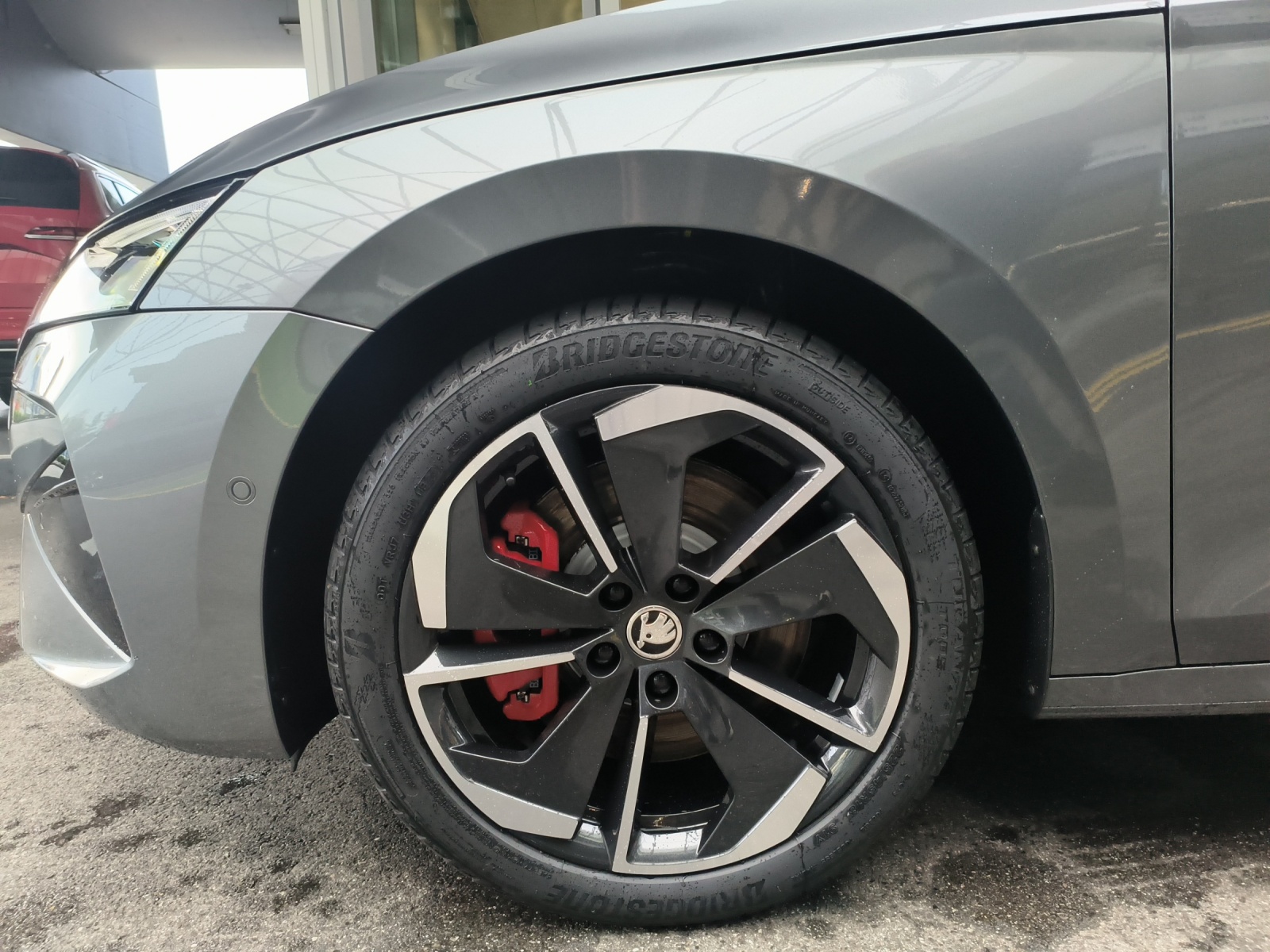 SKODA Octavia Combi 2.0 TSI DSG RS-image-14