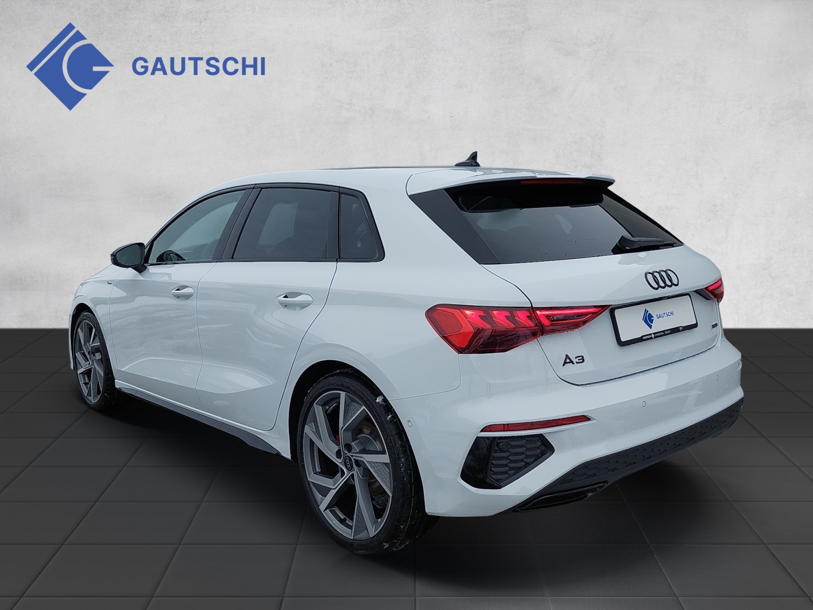 AUDI A3 Sportback 40 TFSI S line quattro-image-2