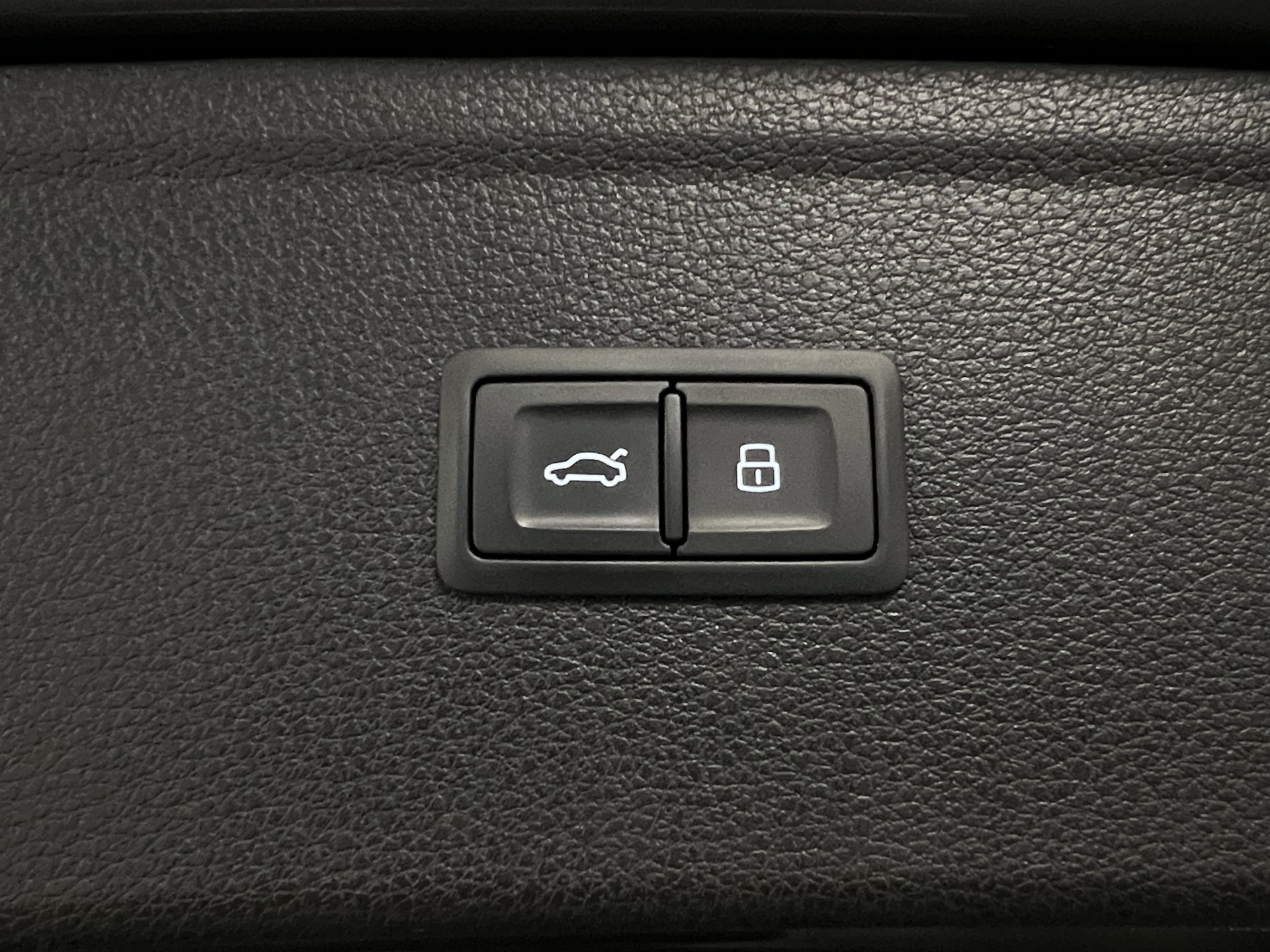 AUDI SQ5 TDI quattro tiptronic-image-11