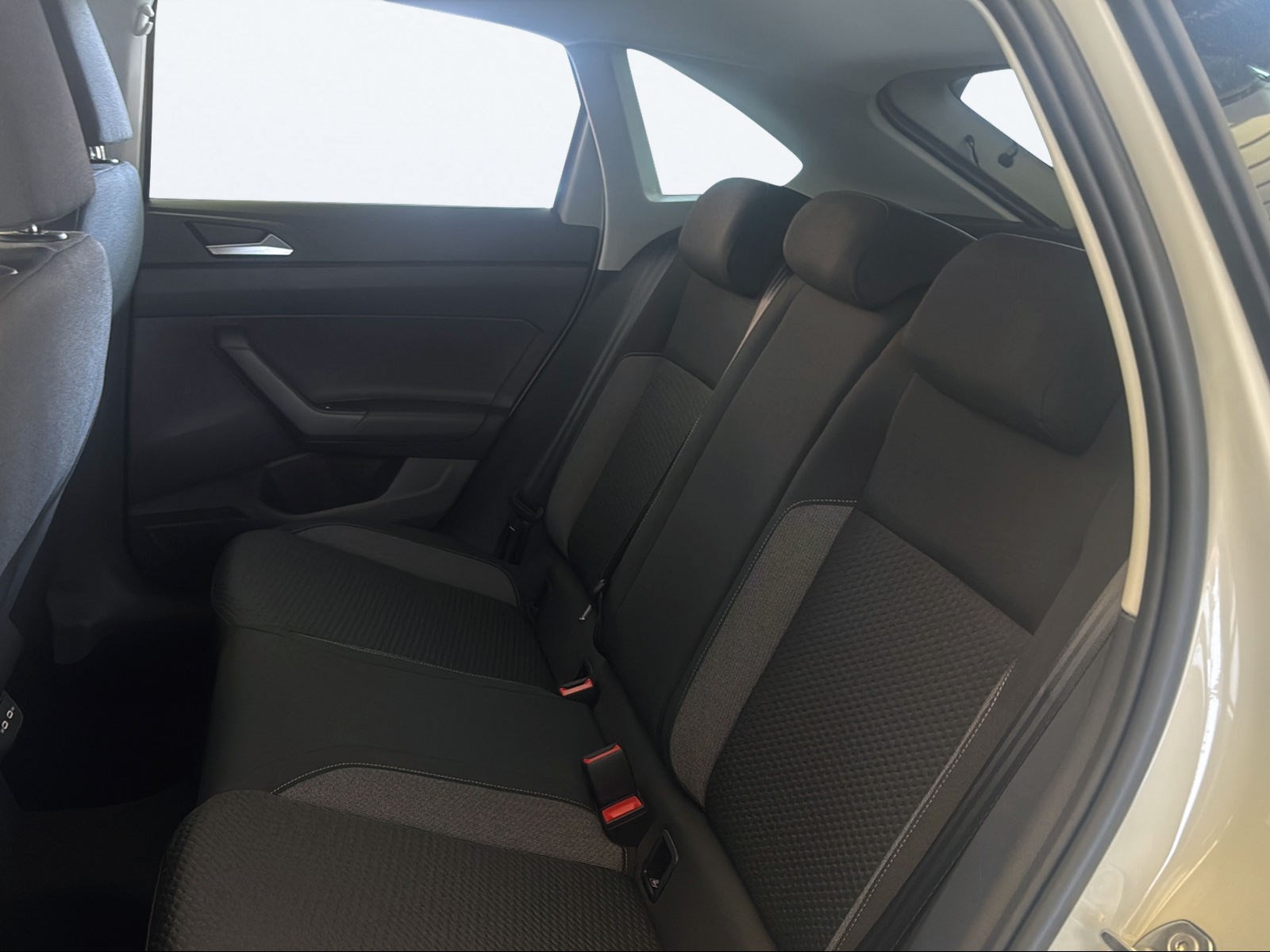 VW Taigo 1.0 TSI Life United DSG-image-14