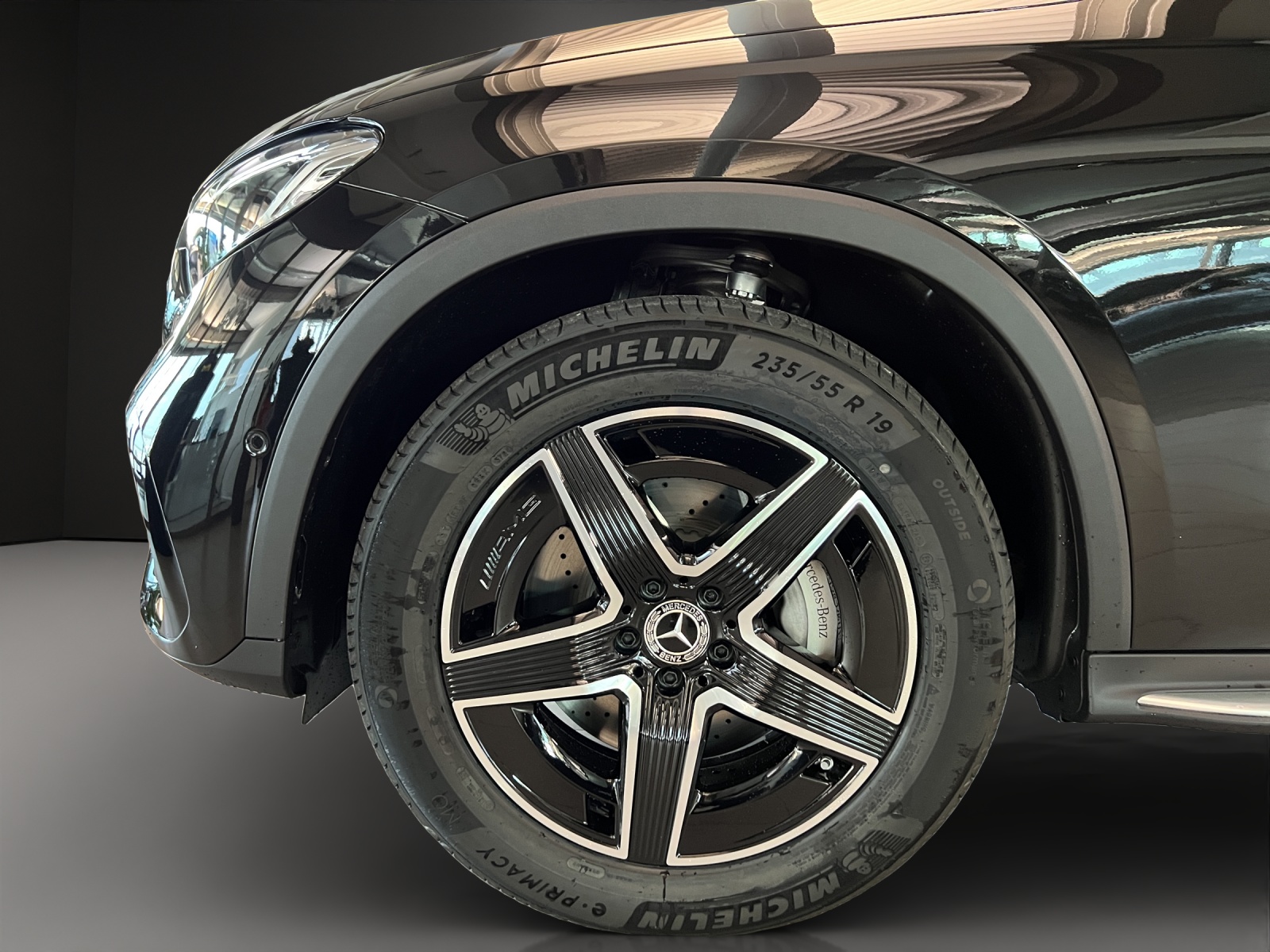 MERCEDES-BENZ GLC 300 4Matic 9G-Tronic AMG Line-image-7