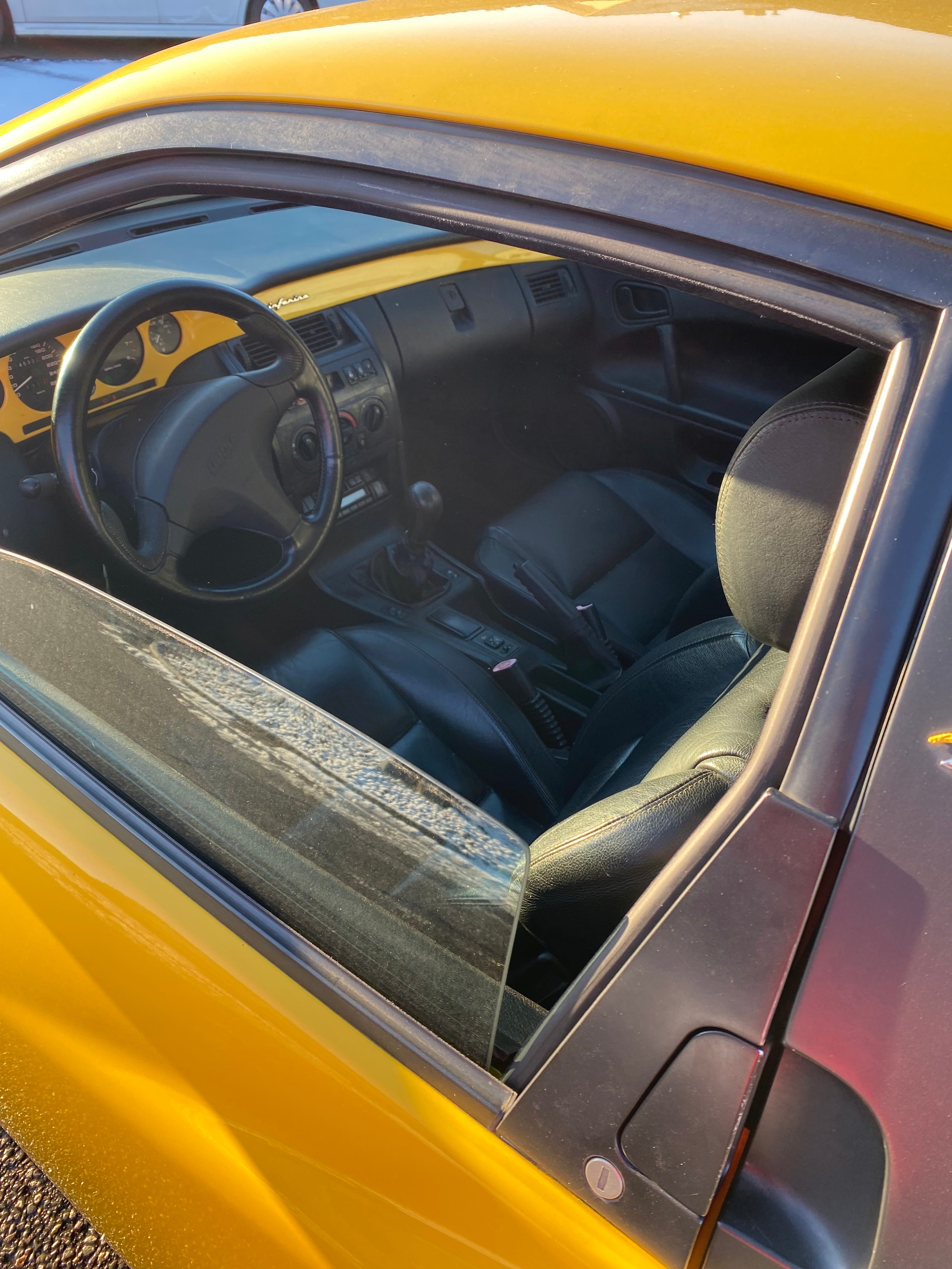 FIAT Coupé 2.0 16V Turbo-image-13