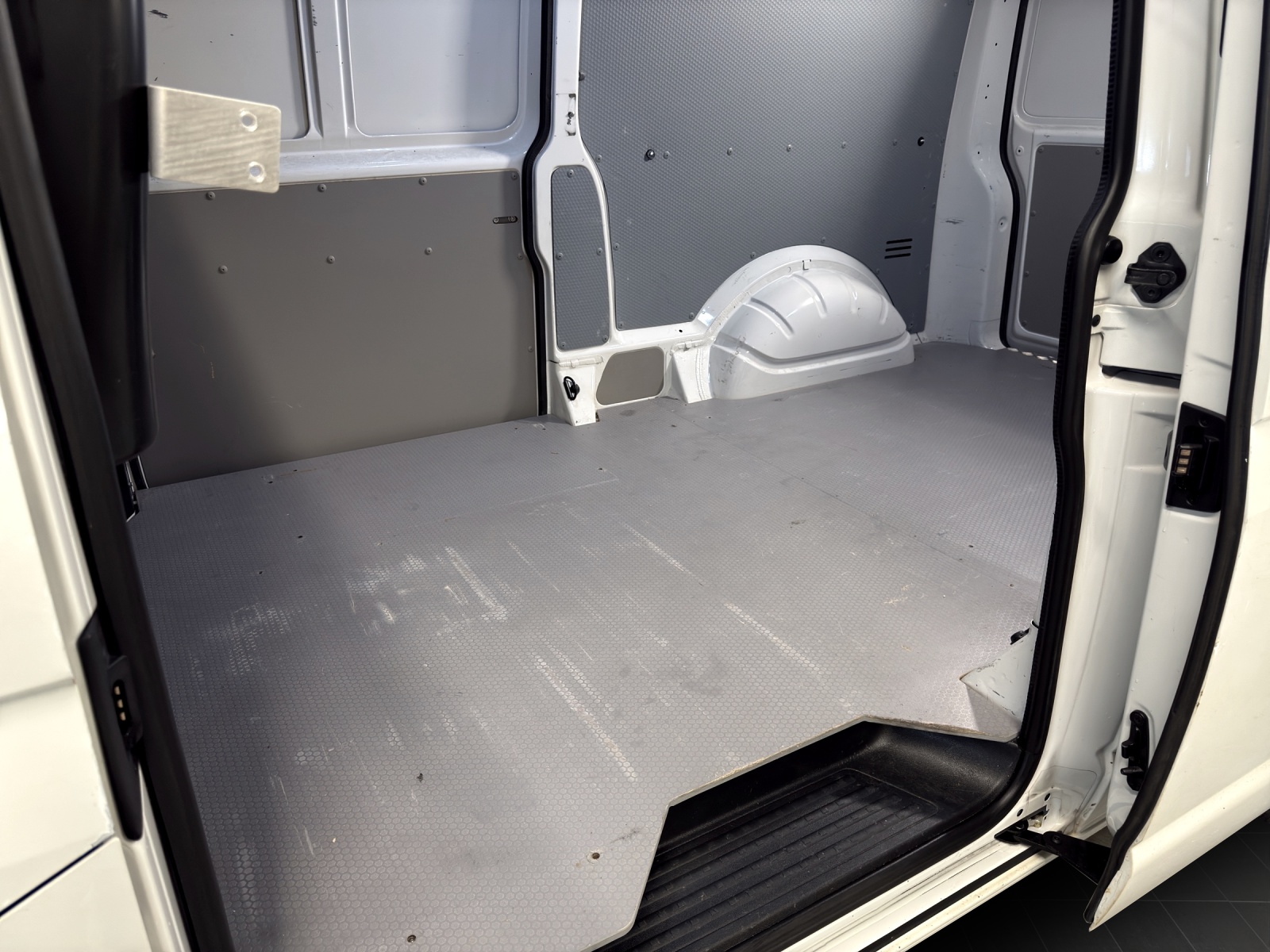 VW VW T6 Kaw. 3400 2.0 TDI 150-image-12