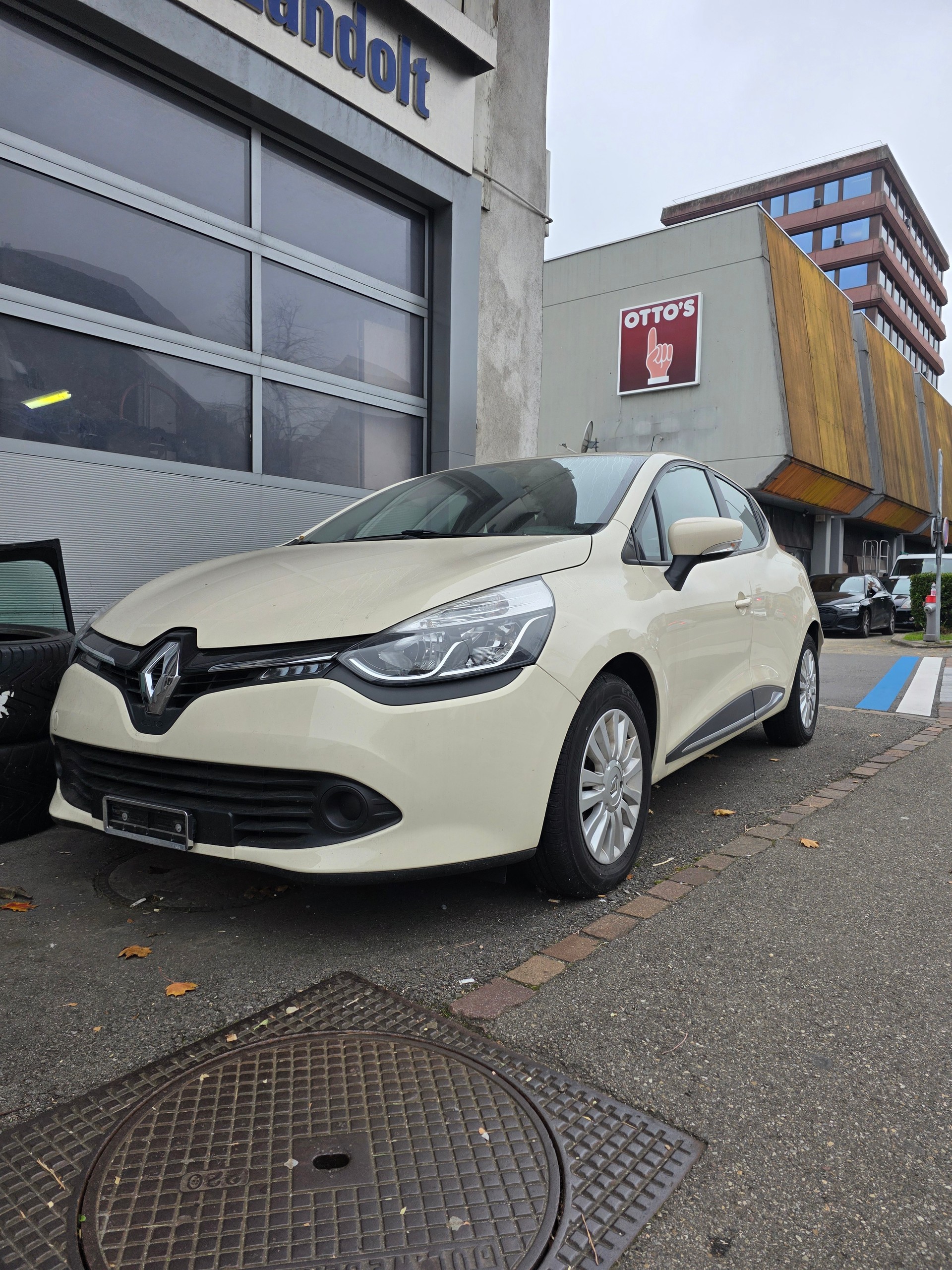 RENAULT Clio 1.2 16V Expression-image-1
