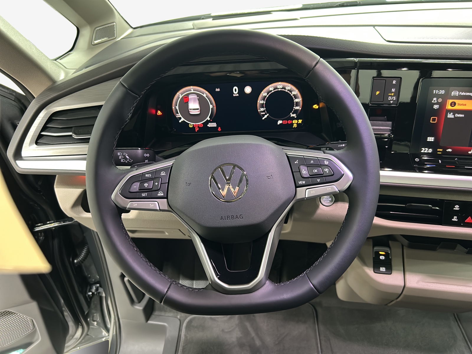 VW Multivan 2.0 TDI Life DSG-image-9