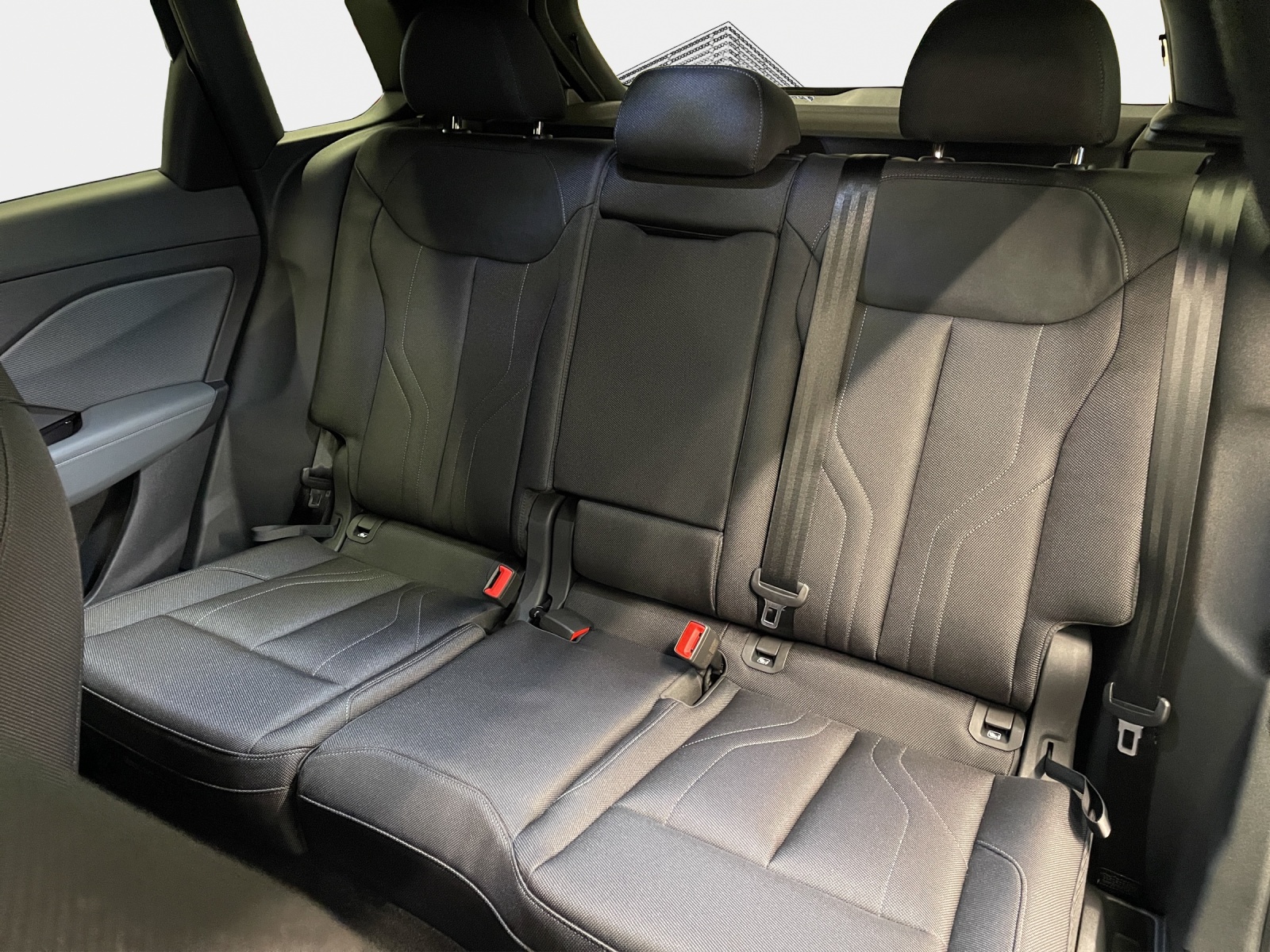 AUDI Q3 Sportback 110 kW TFSI S tronic-image-11