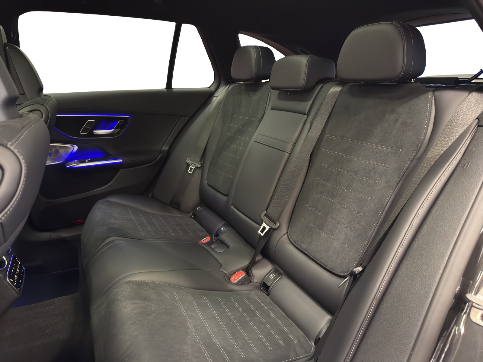 MERCEDES-BENZ C 220 d T 4 M Swiss Star-image-17