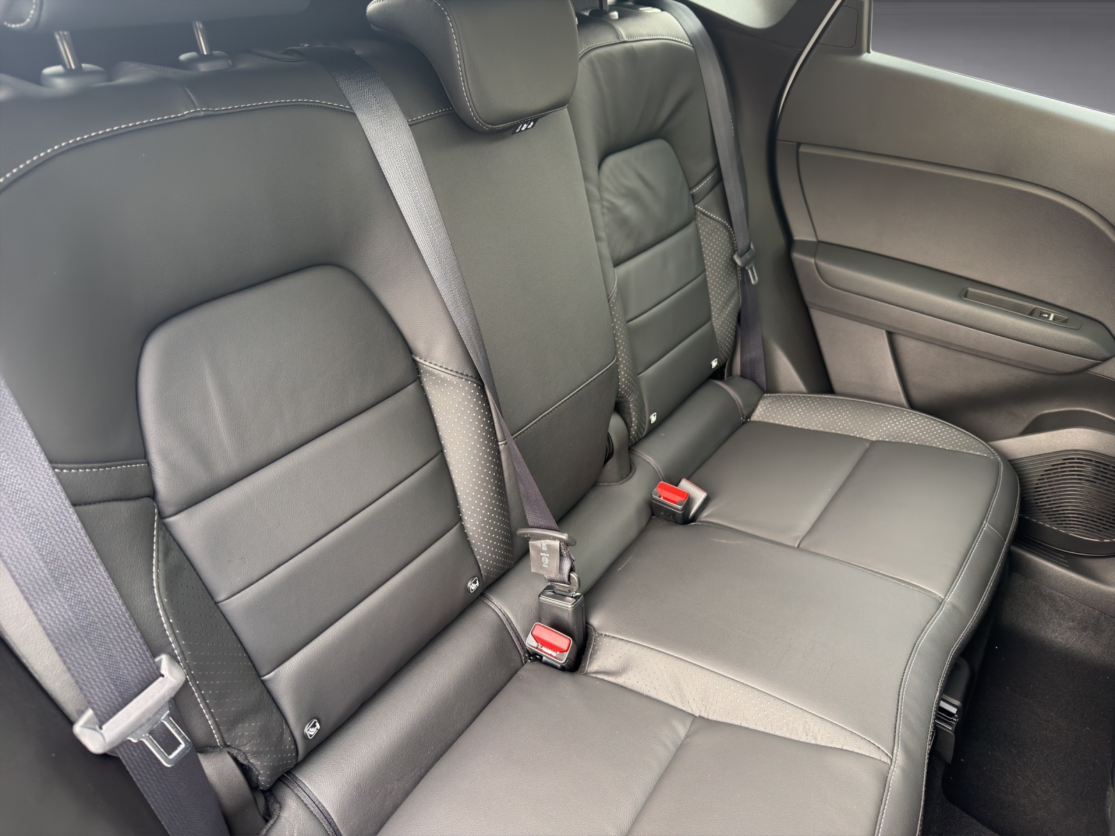 MITSUBISHI Grandis 1.8 HEV Instyle-image-14