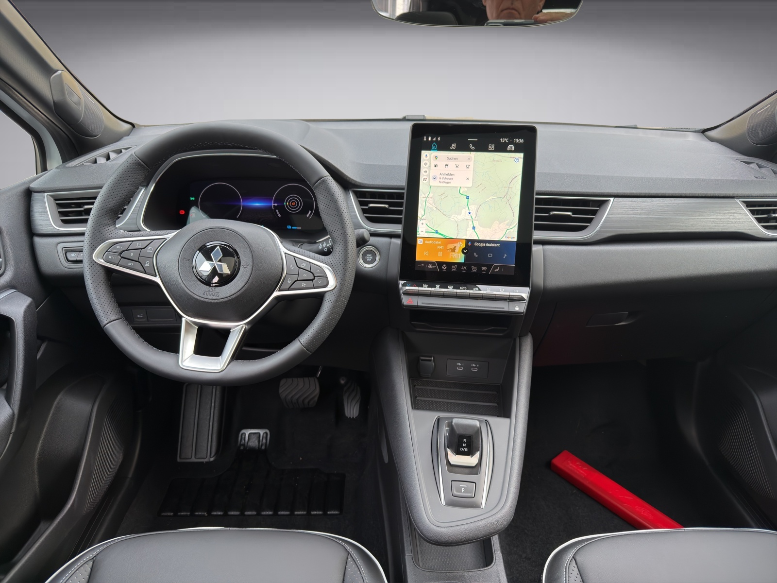 MITSUBISHI Grandis 1.8 HEV Instyle-image-11