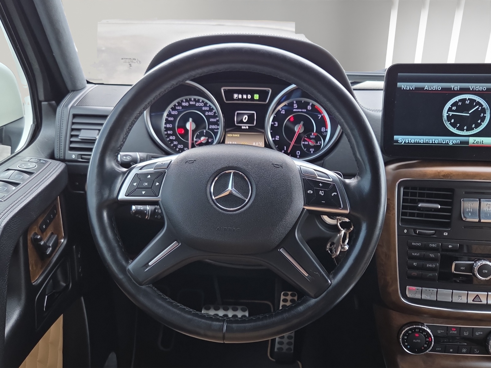 MERCEDES-BENZ G 63 AMG Automatic-image-7