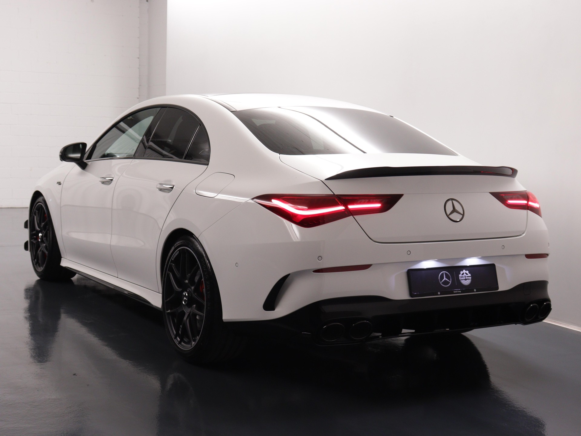 MERCEDES-BENZ CLA 45 S AMG 4matic+-image-4