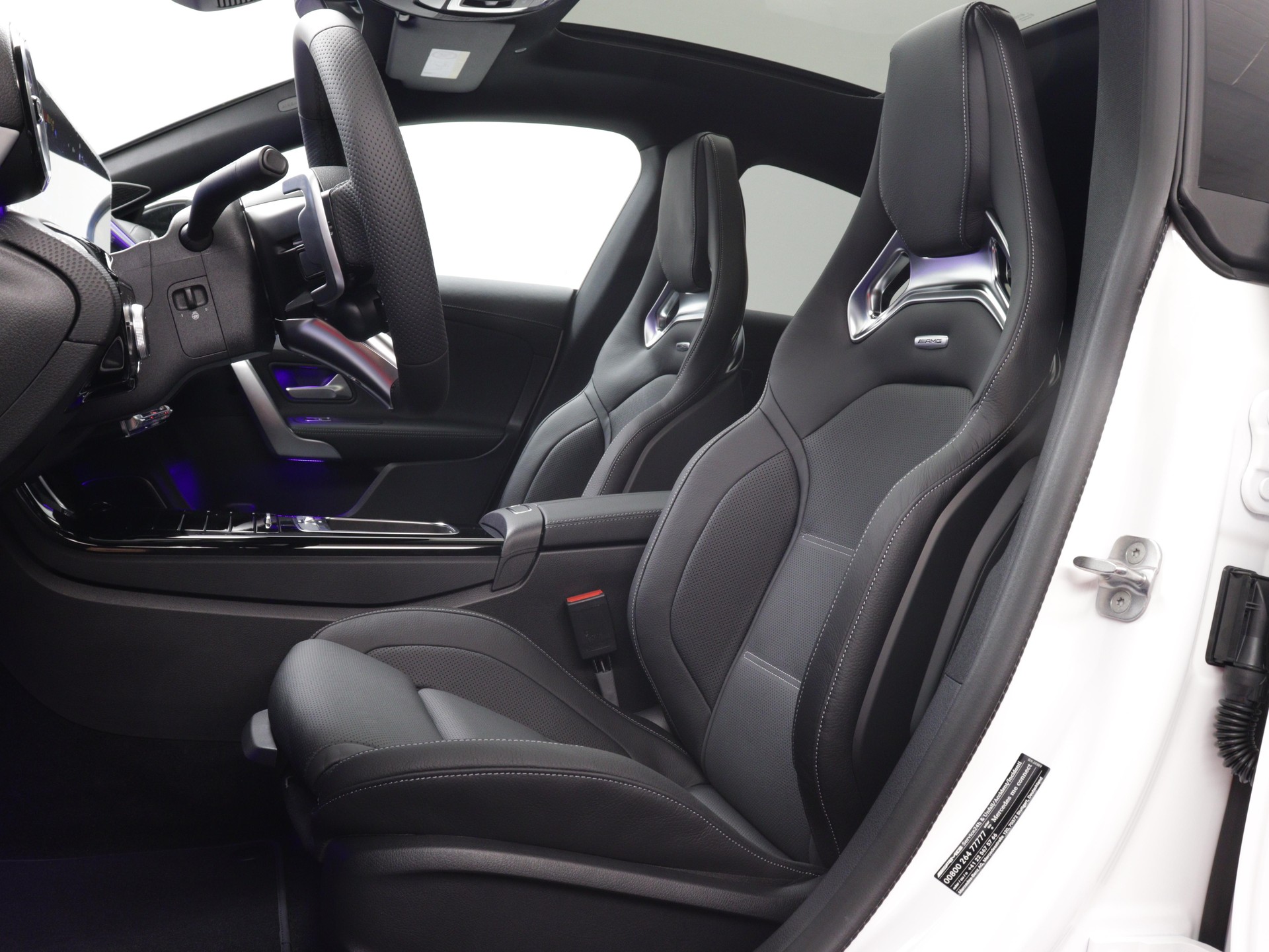 MERCEDES-BENZ CLA 45 S AMG 4matic+-image-8