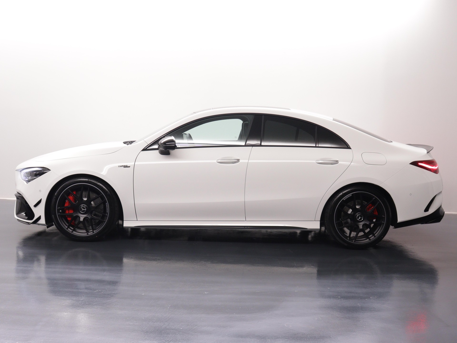 MERCEDES-BENZ CLA 45 S AMG 4matic+-image-2
