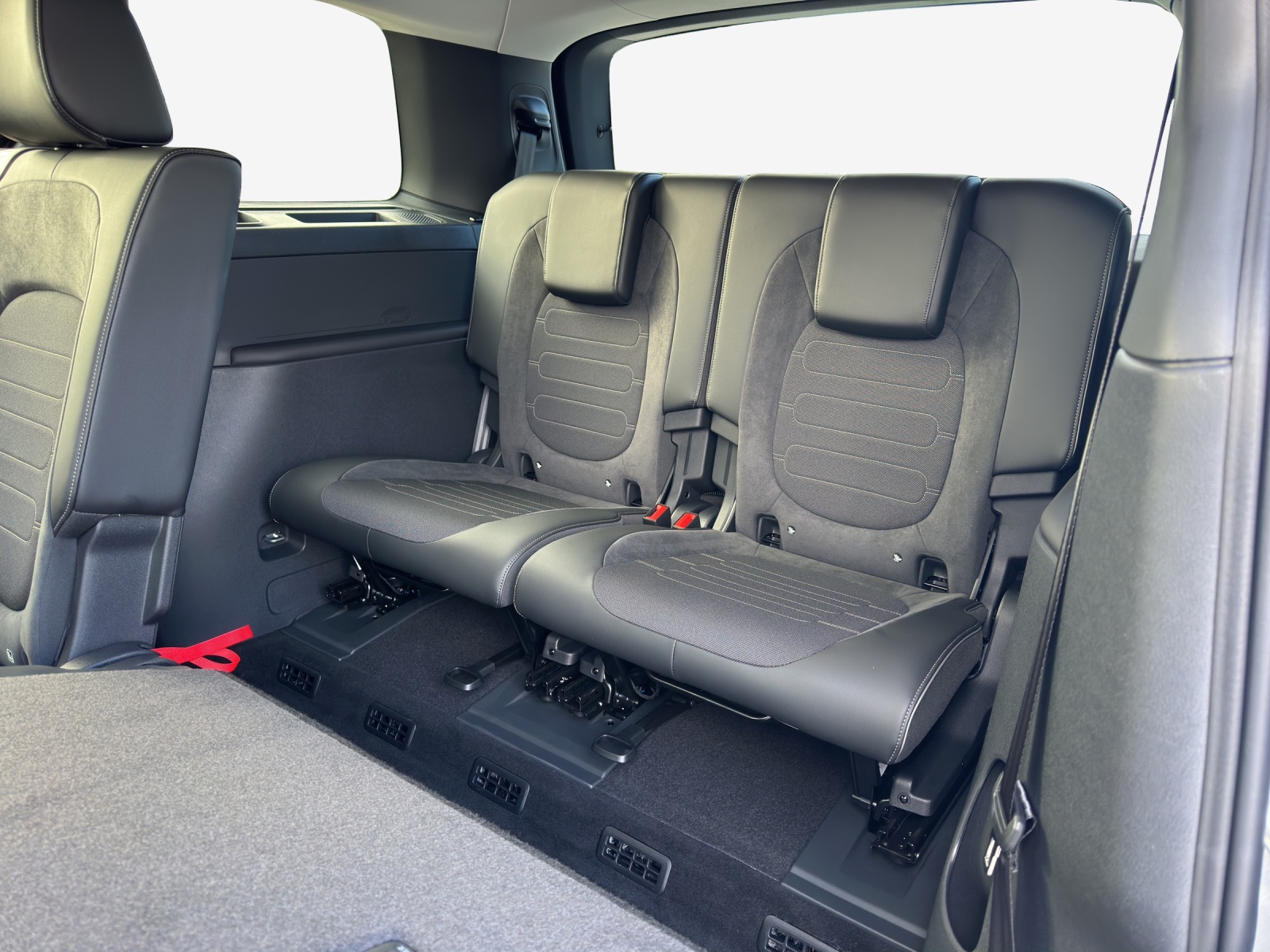 VW ID.Buzz LWB Pro-image-15