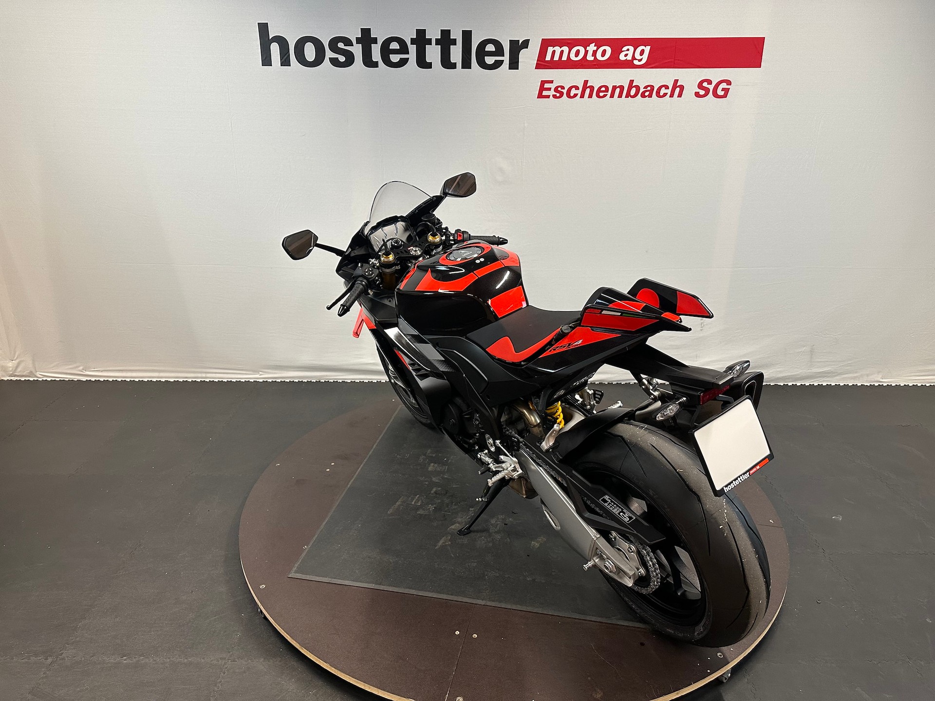 APRILIA RSV4 1100 Factory-image-4
