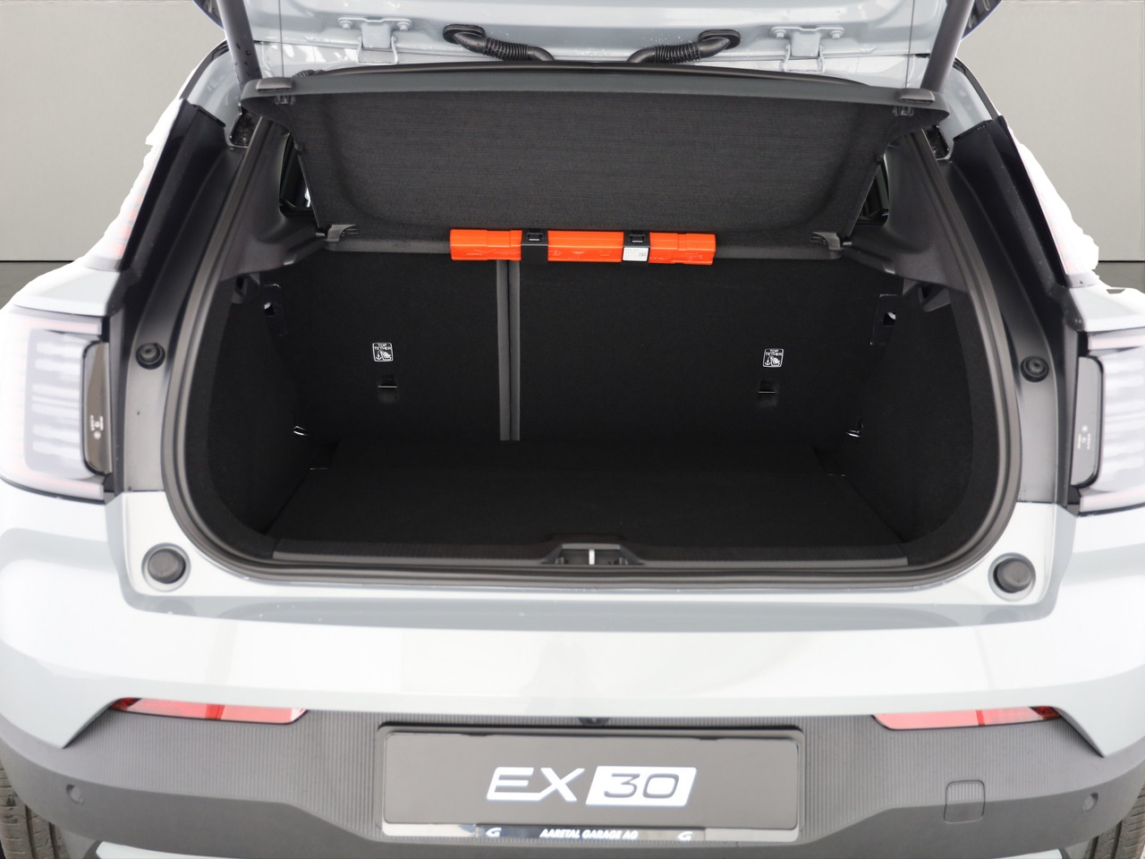 VOLVO EX30 CC E60 Twin Performance AWD .-image-3