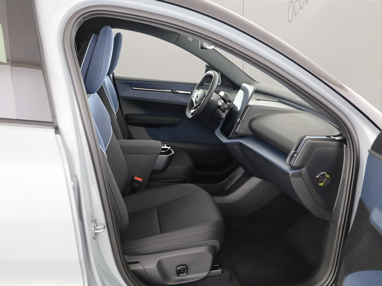 VOLVO EX30 CC E60 Twin Performance AWD .-image-5