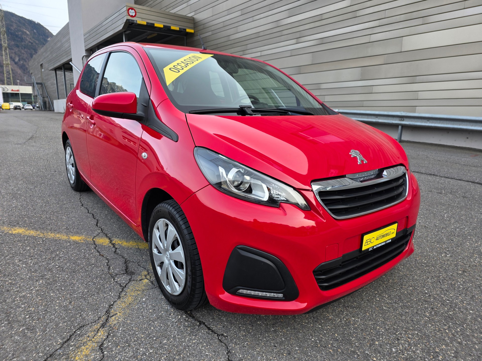 PEUGEOT 108 1.0 VTi Active Top-image-1