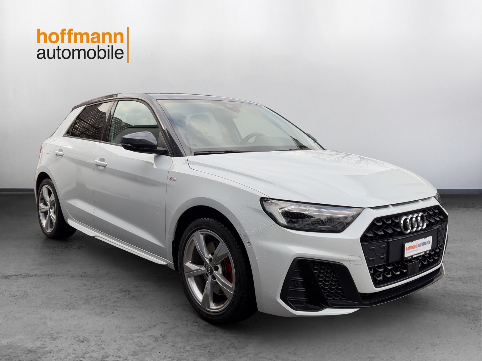 AUDI A1 Sportback 40 TFSI S Line S-tronic-image-2
