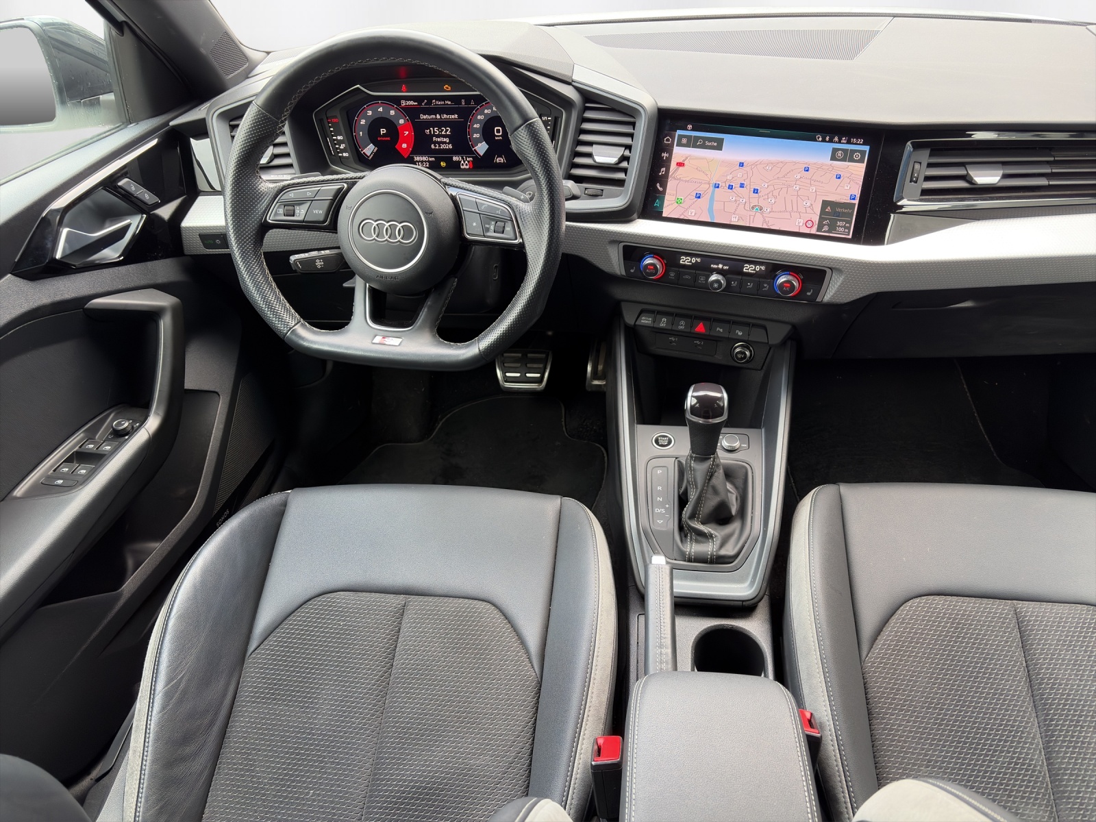 AUDI A1 Sportback 40 TFSI S Line S-tronic-image-6