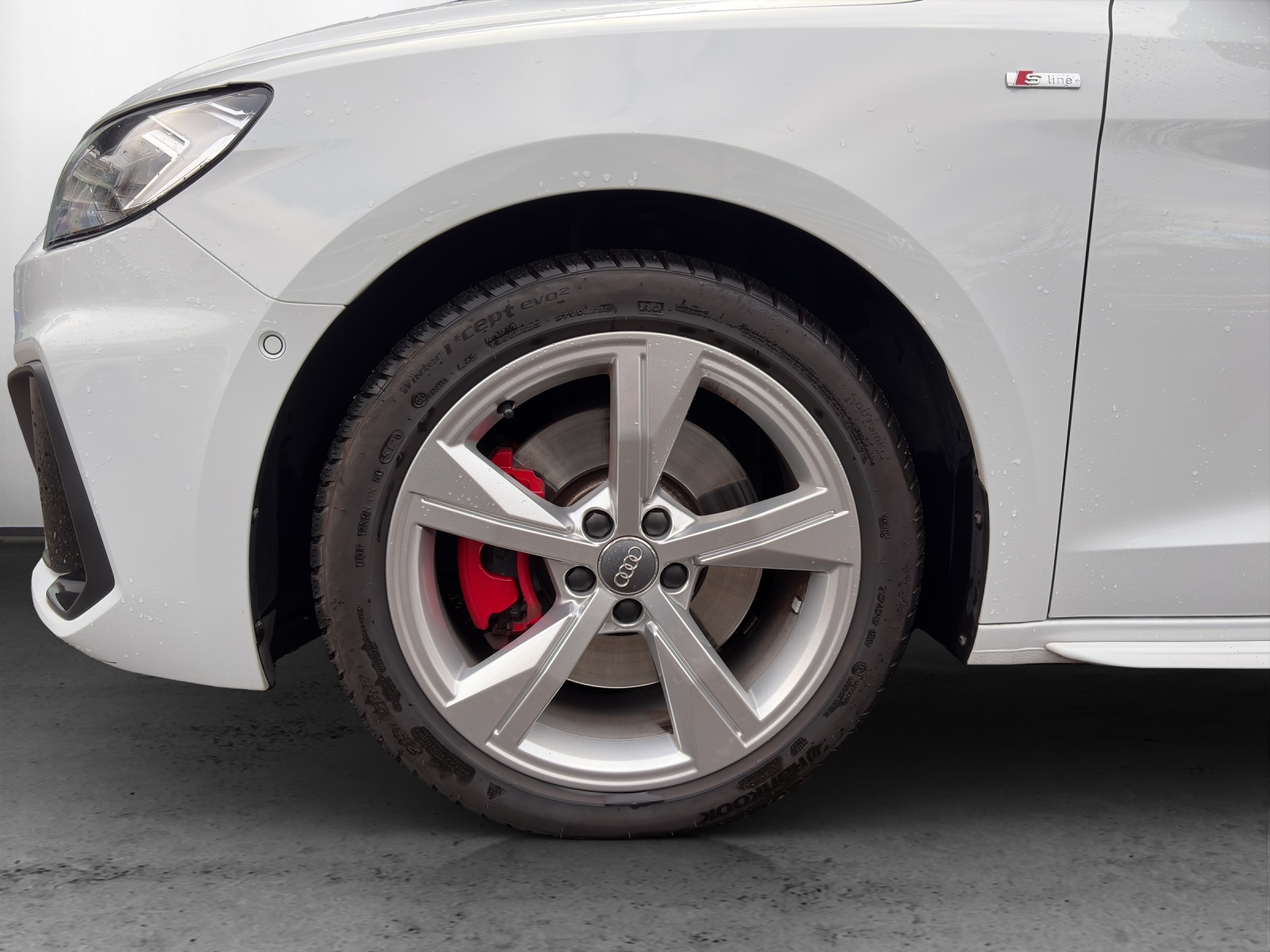 AUDI A1 Sportback 40 TFSI S Line S-tronic-image-12