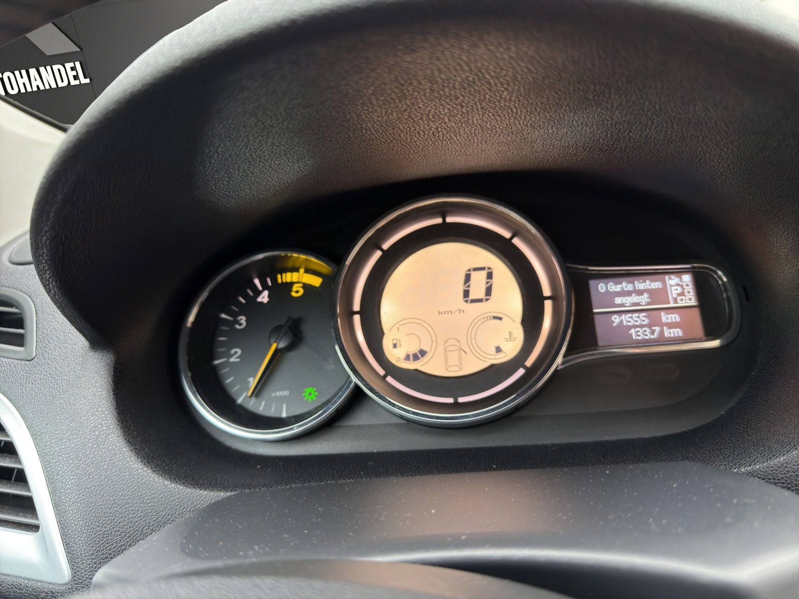 RENAULT Mégane 1.5 dCi Dynamique EDC-image-7