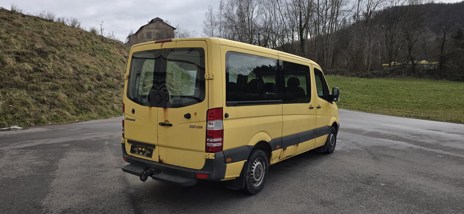 MERCEDES-BENZ Sprinter 215 CDI Standard-image-4