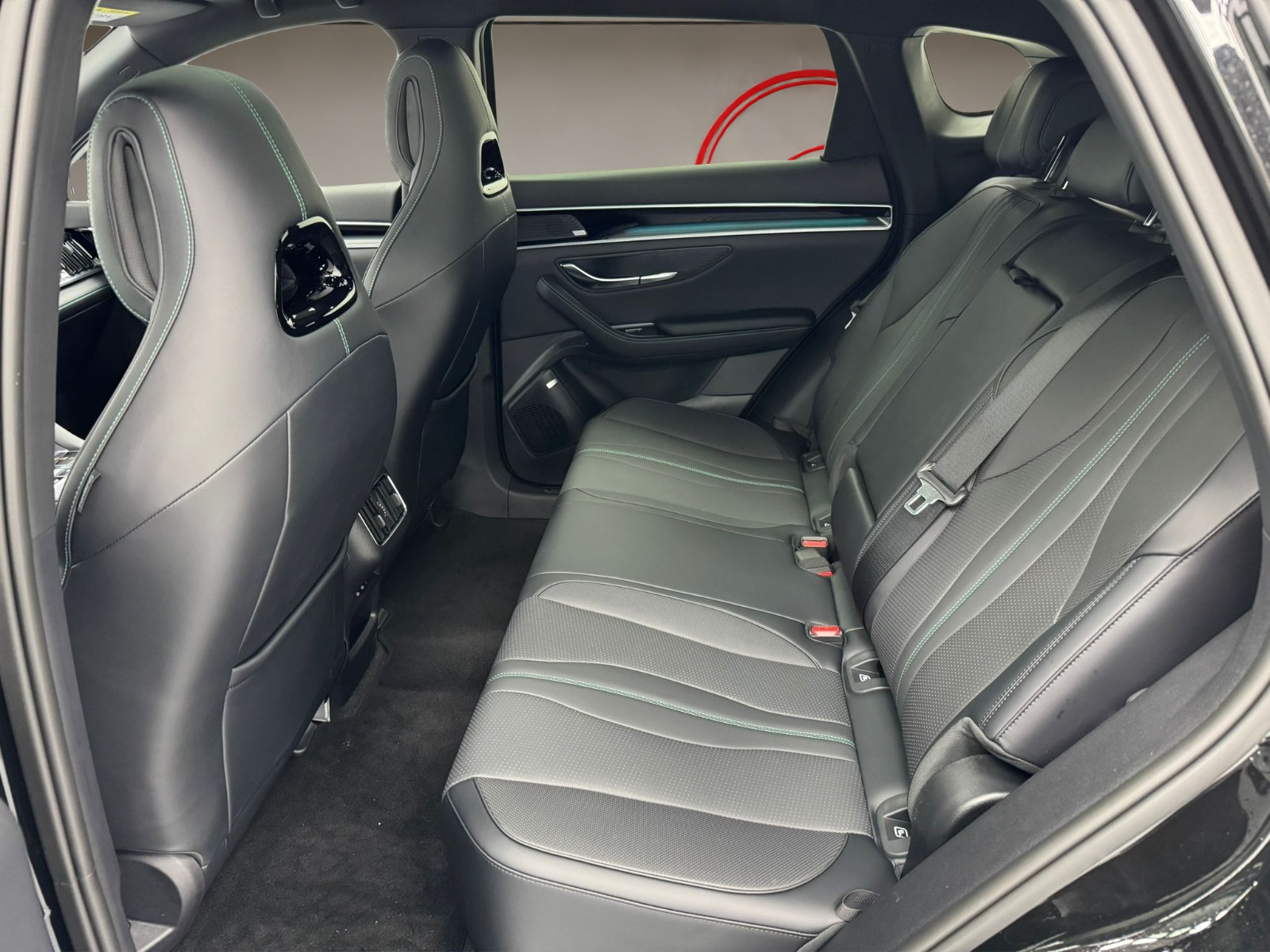BYD Seal U DM-i Design AWD-image-14