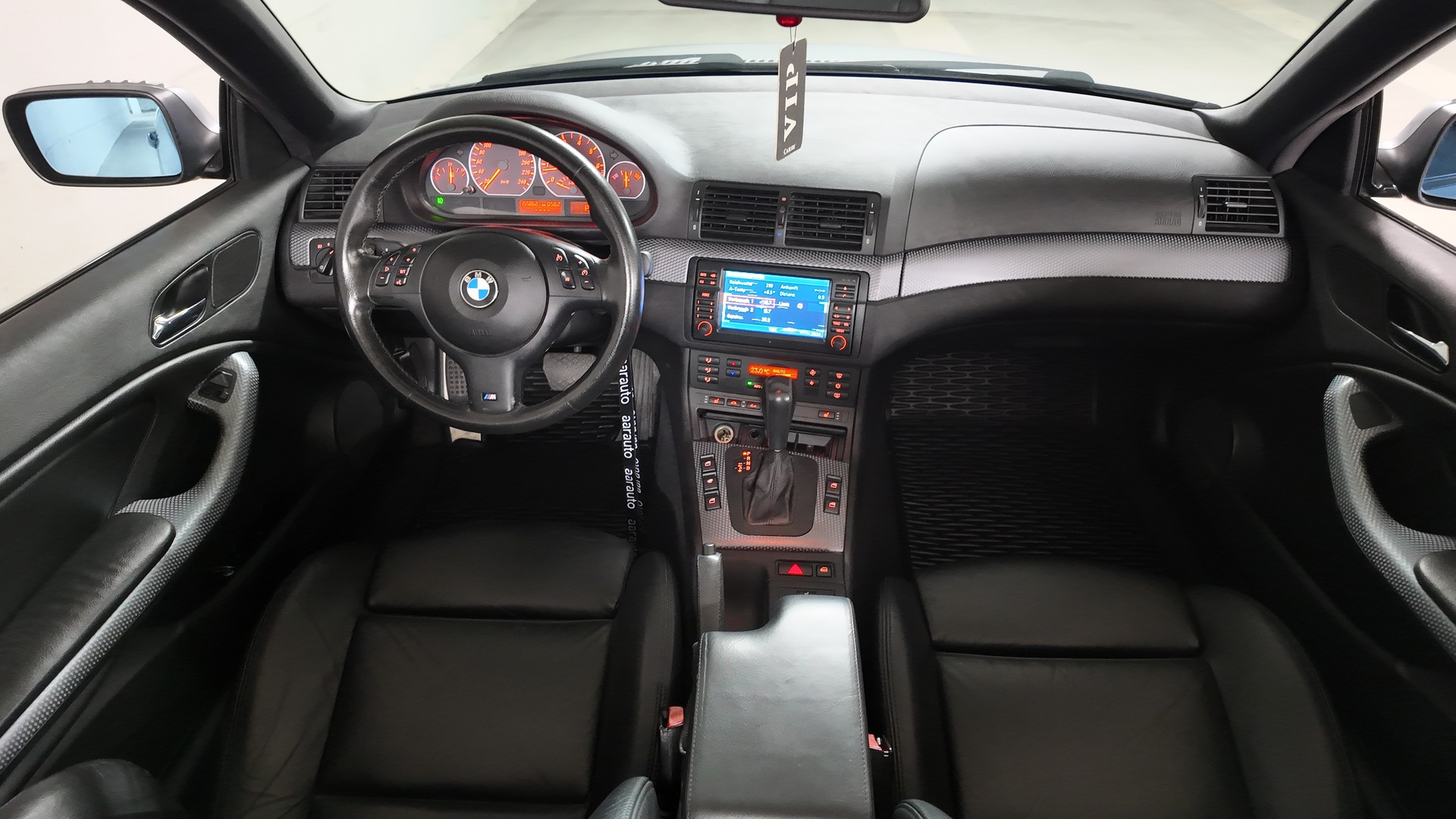 BMW 330Ci Cabriolet-image-7