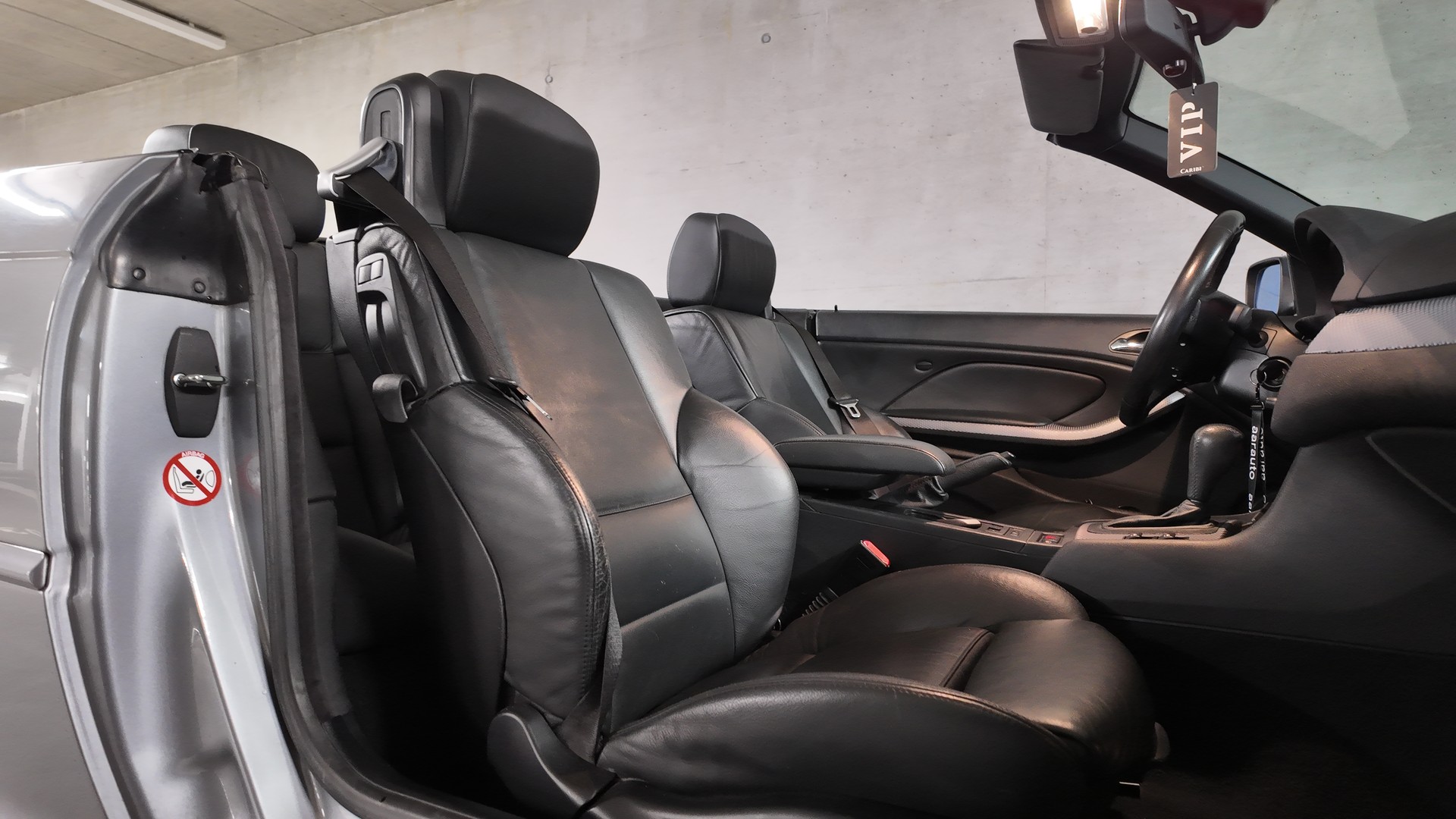 BMW 330Ci Cabriolet-image-11